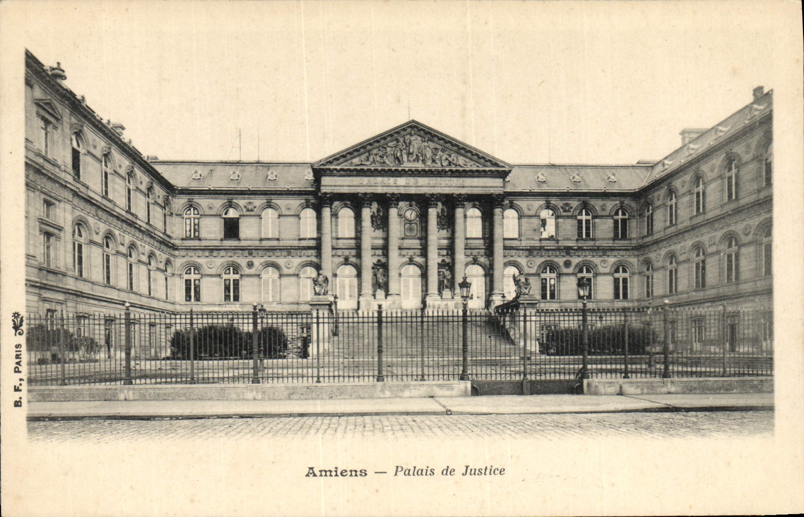 CPA Palais de Justice Amiens