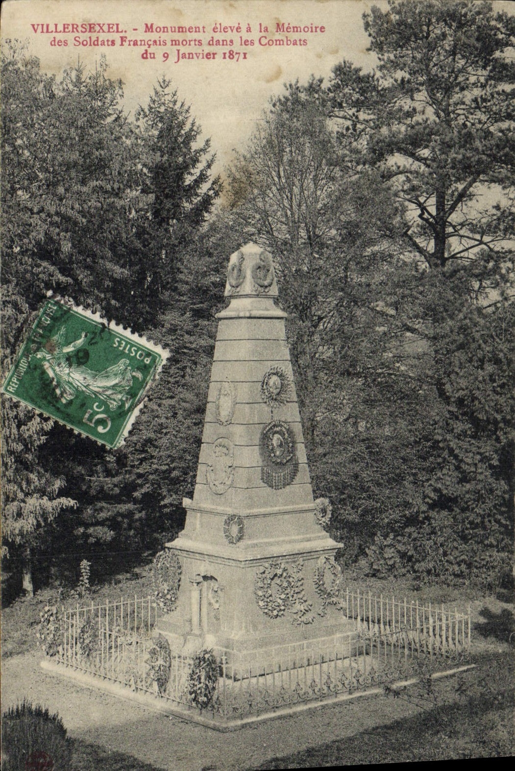 Postal Militaria Guerra de 1870 Villersexel Monumento alumno tiene la memoria de los soldados franceses muertos en los combates