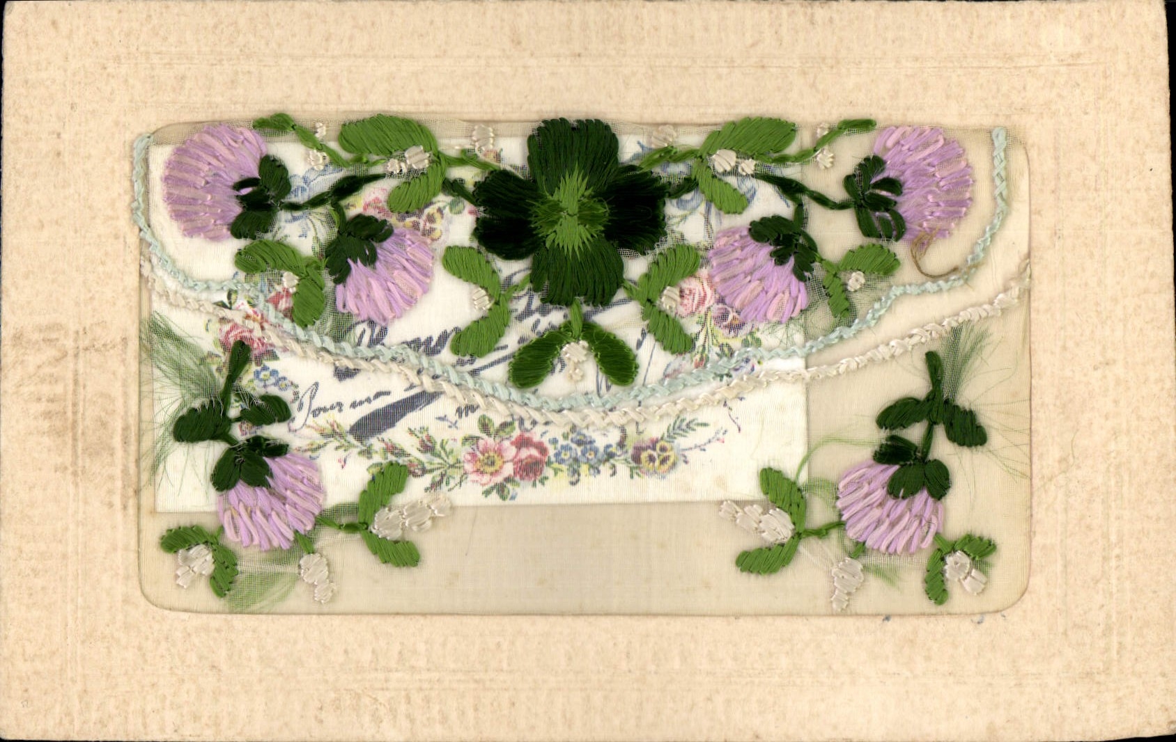 CPA Fantaisie Toilee Fleurs 