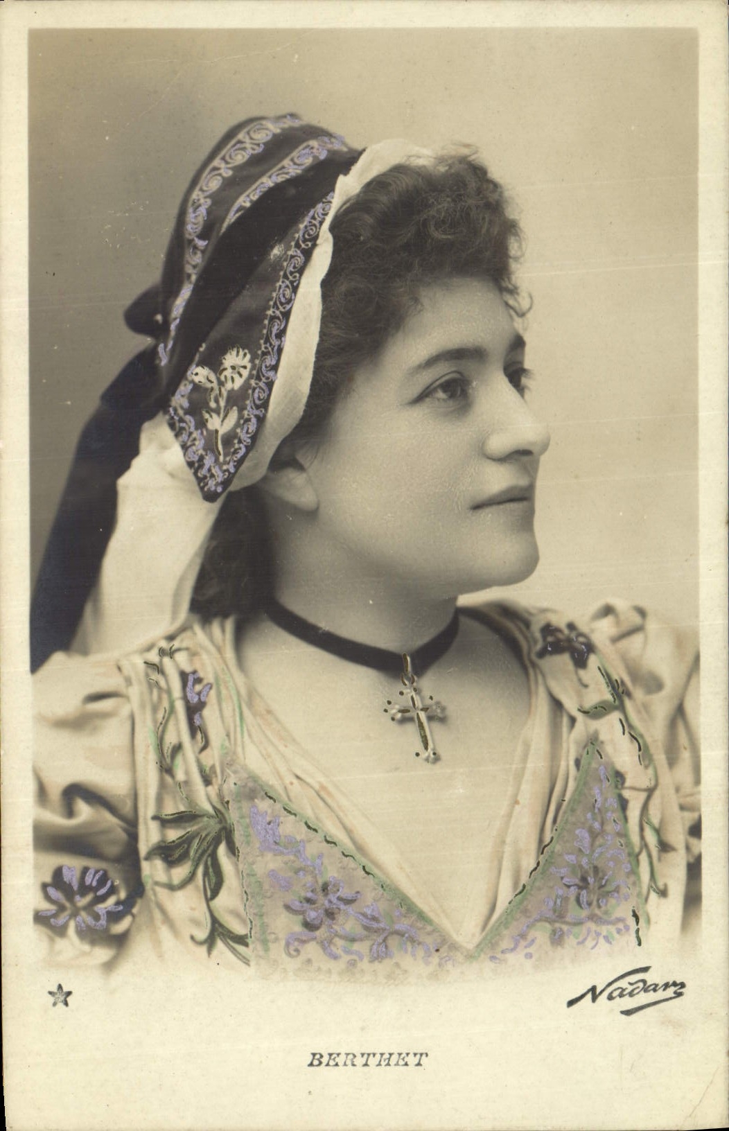 CPA Bijoux Femme Berthet 