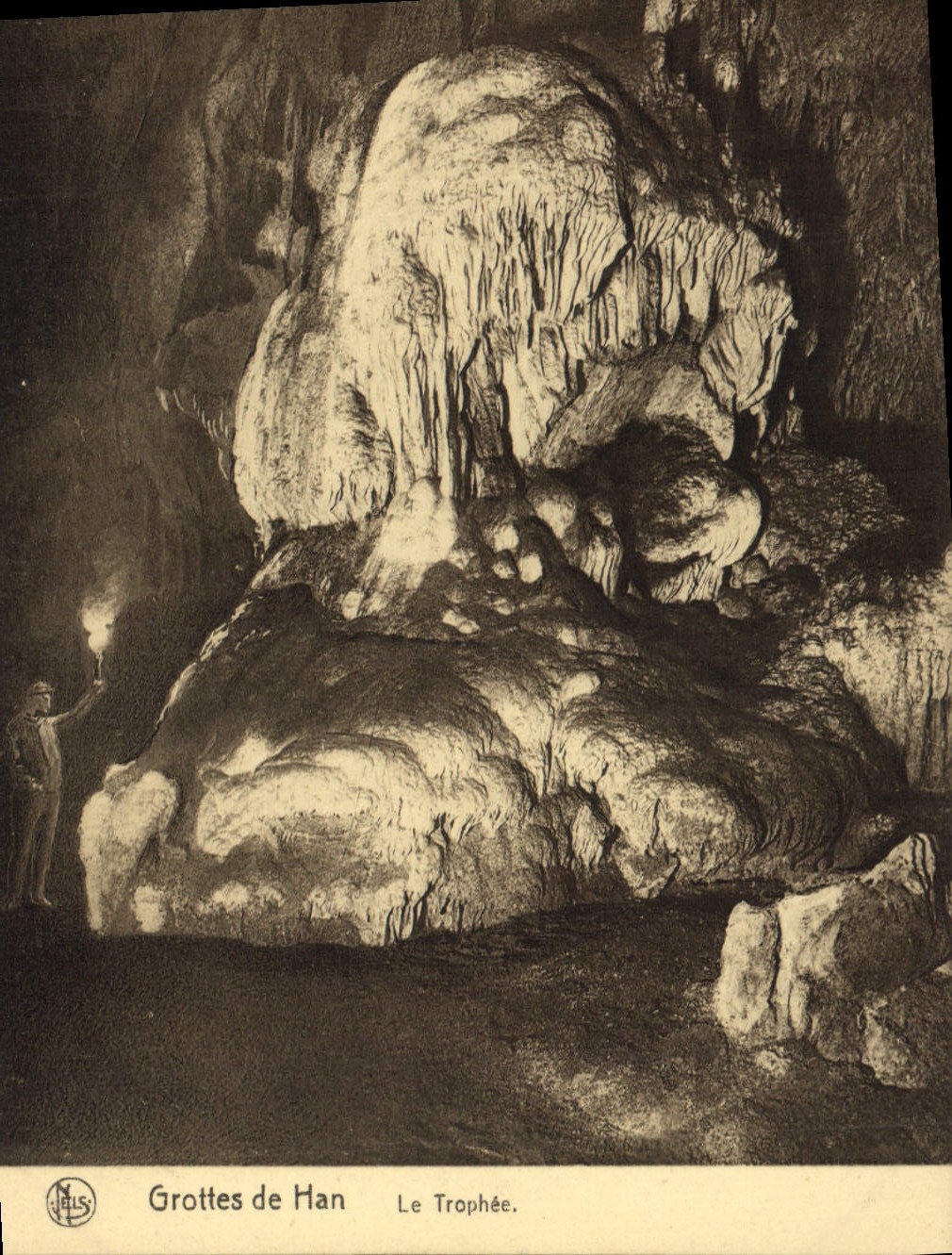 CPA Grotte Grottes de Han Le trophee
