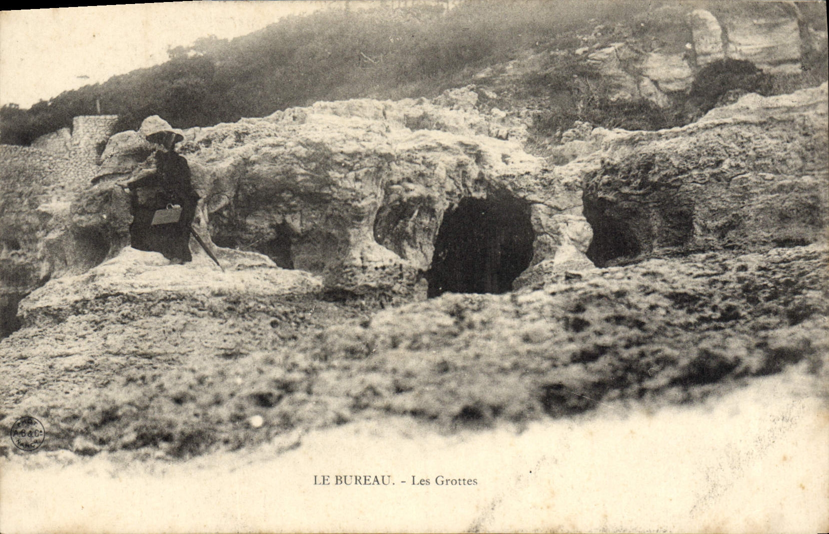 CPA Grotte Grottes Le Bureau