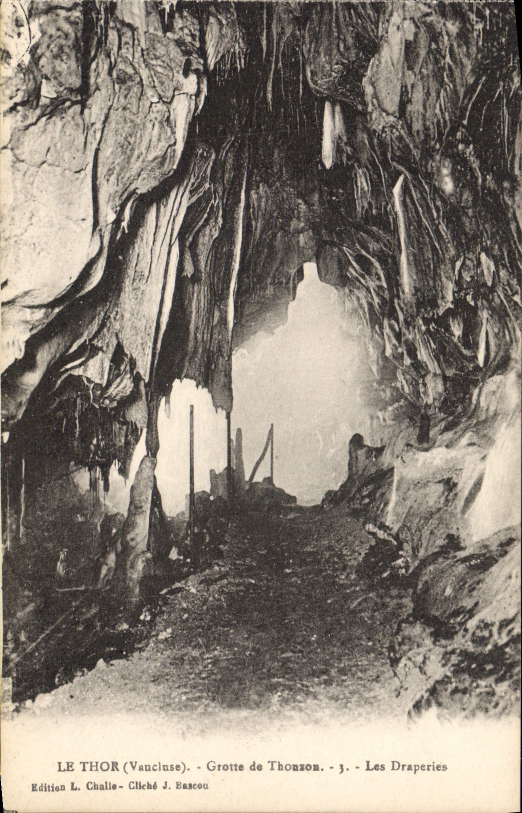 Vintage Postcard Cave Caves Thor Cave of Thouzon draperies