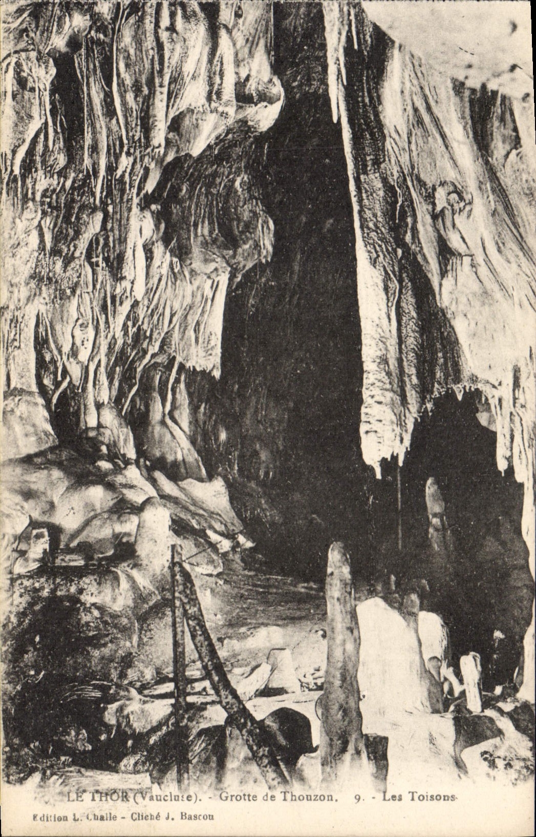 CPA Grotte Grottes Le Thor Grotte de Thouzon Les Toisons