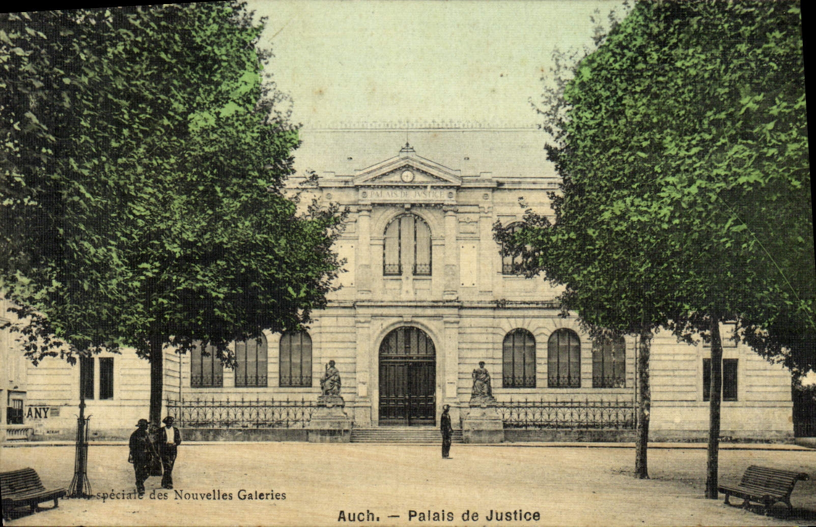CPA Palais de justice Auch (carte toilee) 