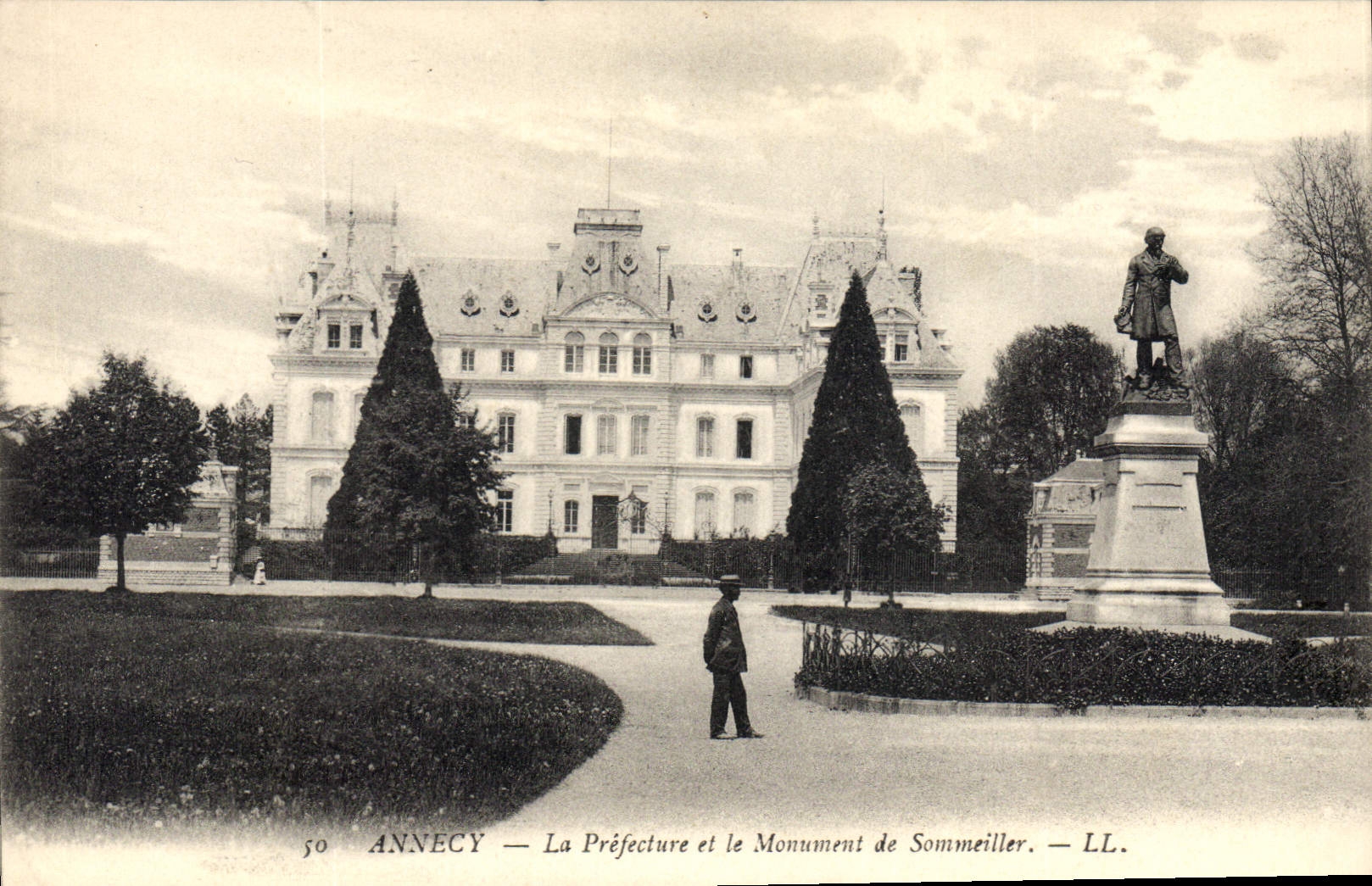 Vintage Postcard Prefecture and the monument To doze Annecy