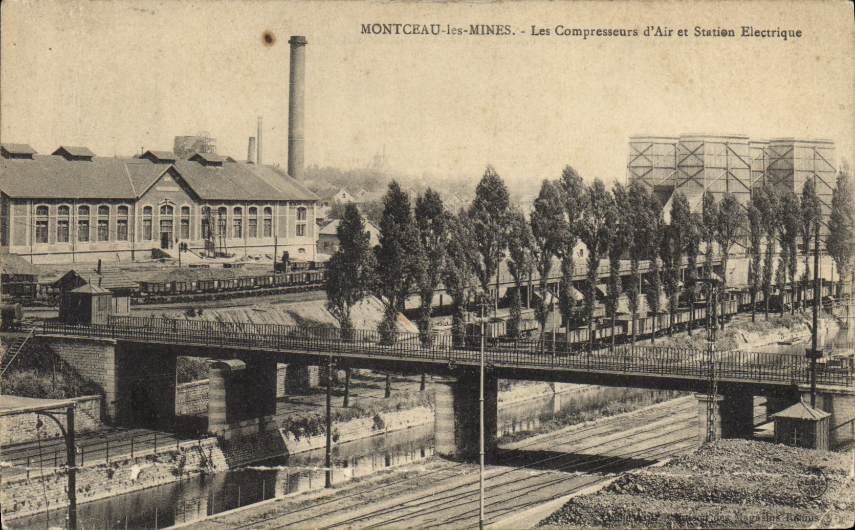CPA Mine Mines Montceau les Mines Les compresseurs d'air et station electrique