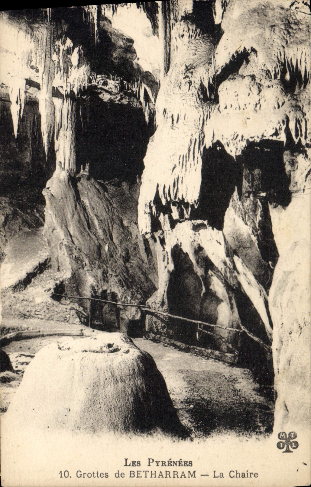 Vintage Postcard Cave Caves of Betharram the pulpit