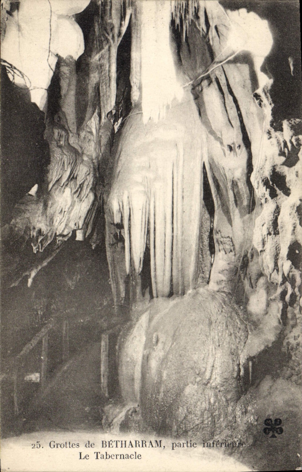 Vintage Postcard Cave Caves of Betharram lower part the gate vault