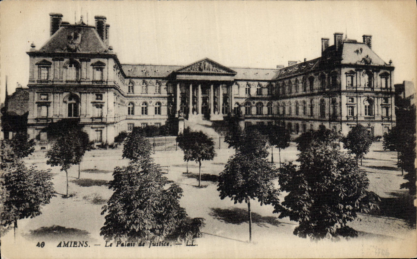 CPA Palais de Justice Amiens