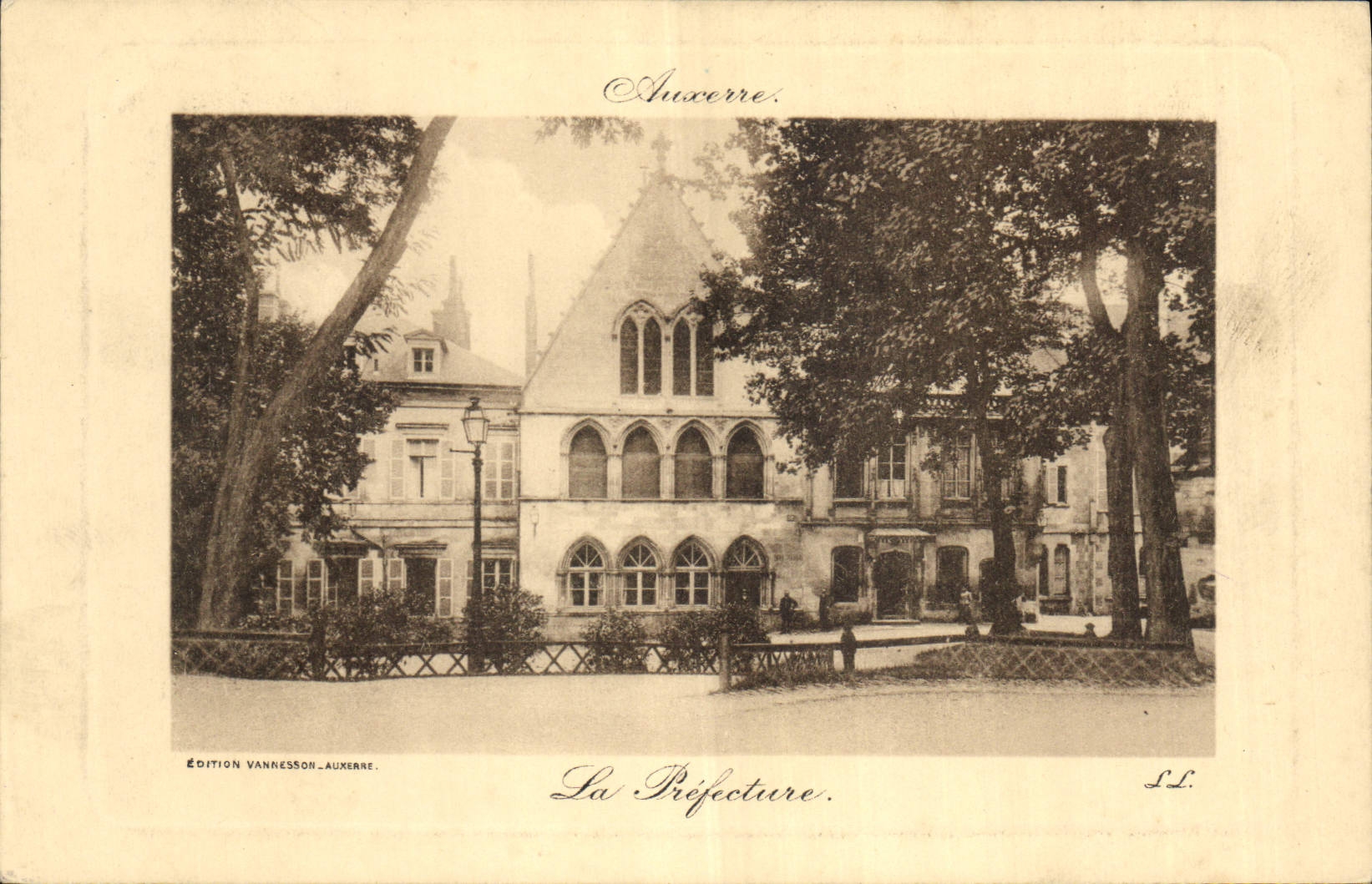 CPA Prefecture Auxerre 