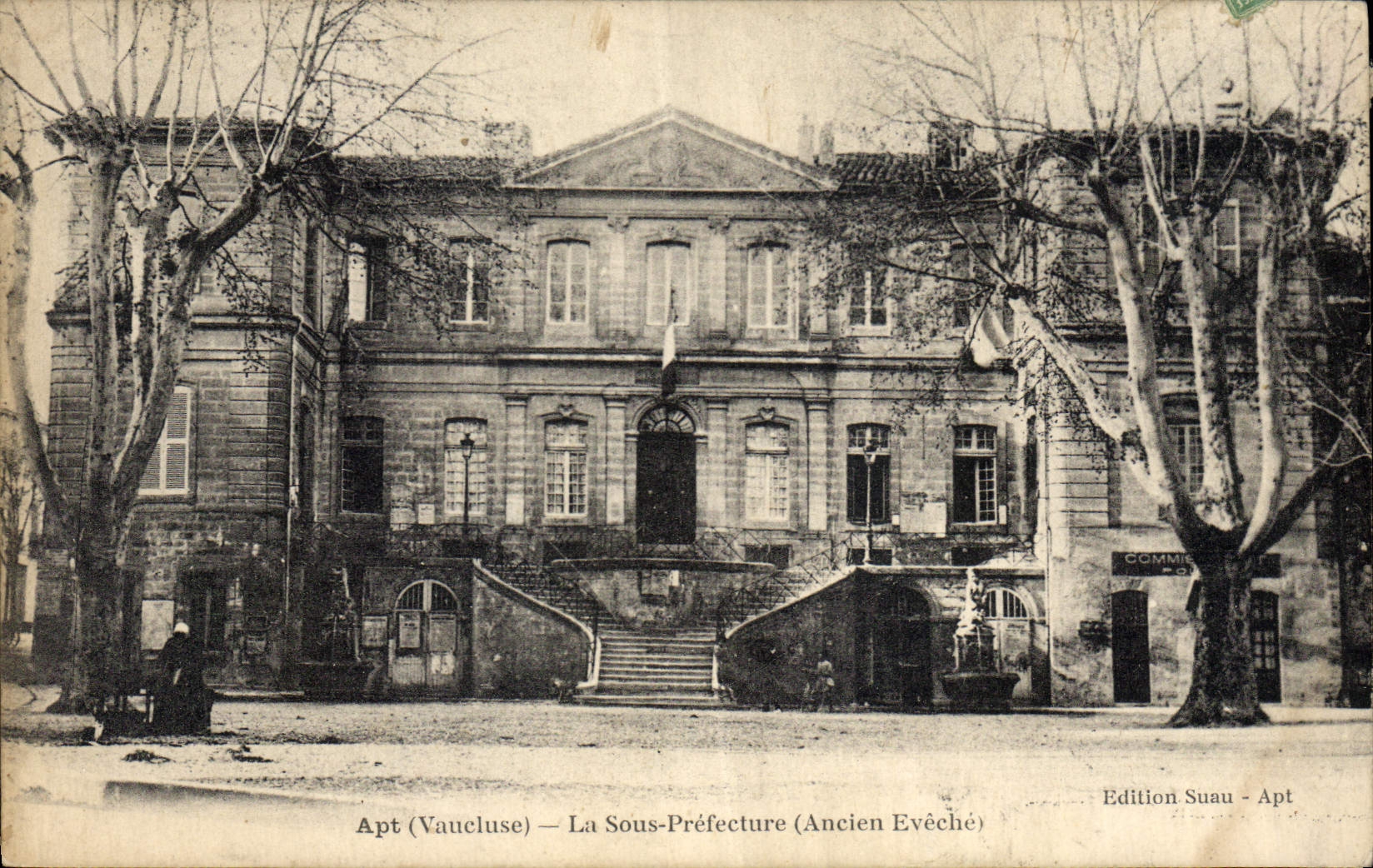 CPA Apt La Sous Prefecture Ancien eveche