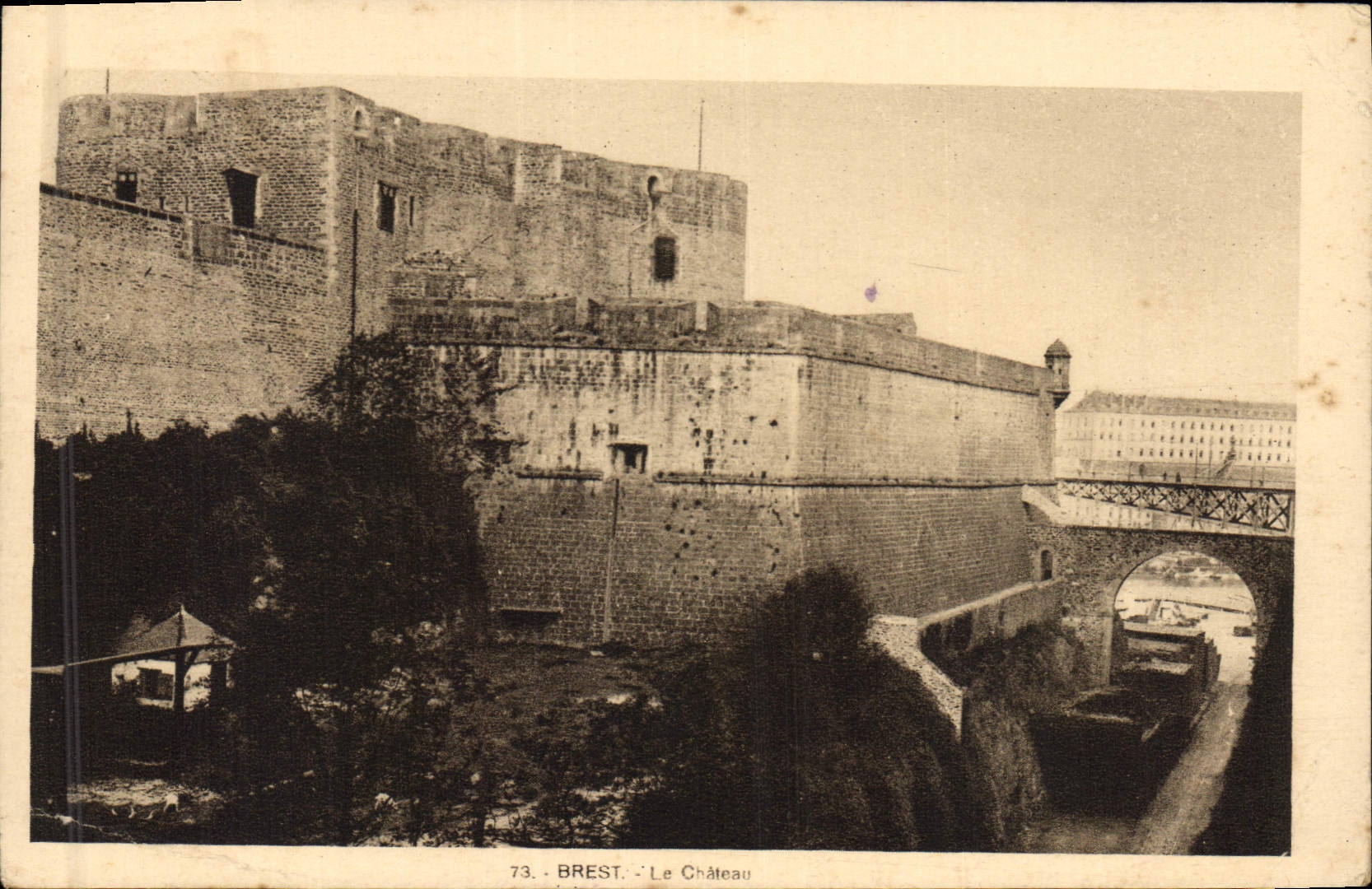 Vintage Postcard Brest Castle