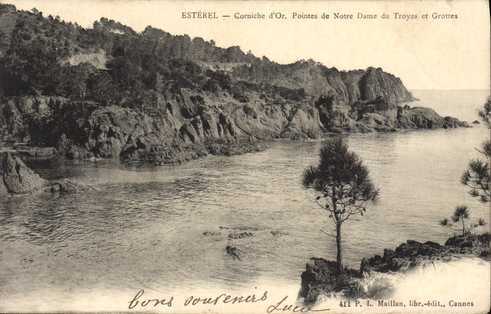 CPA Grotte Grottes Corniche d'or Pointes de Notre Dame du Troyes et Grottes Esterel