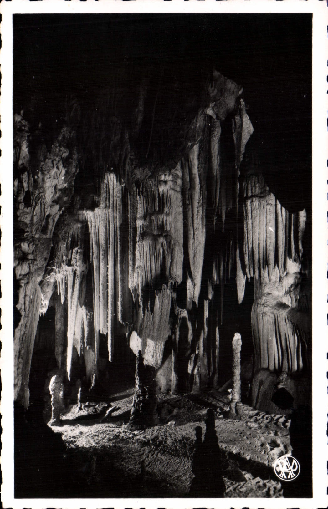 Postal Gruta Grutas Sima de Orgnac Ardeche Sala dicho del abad Glory