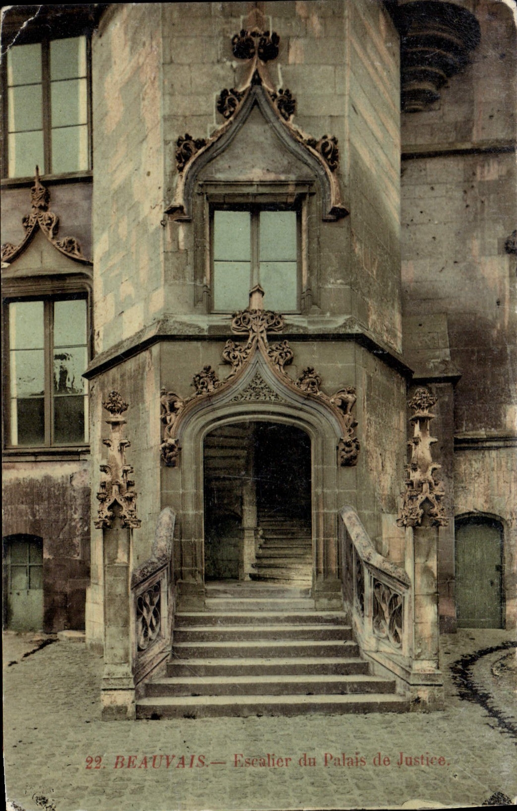 CPA Escalier du Palais de Justice Beauvais