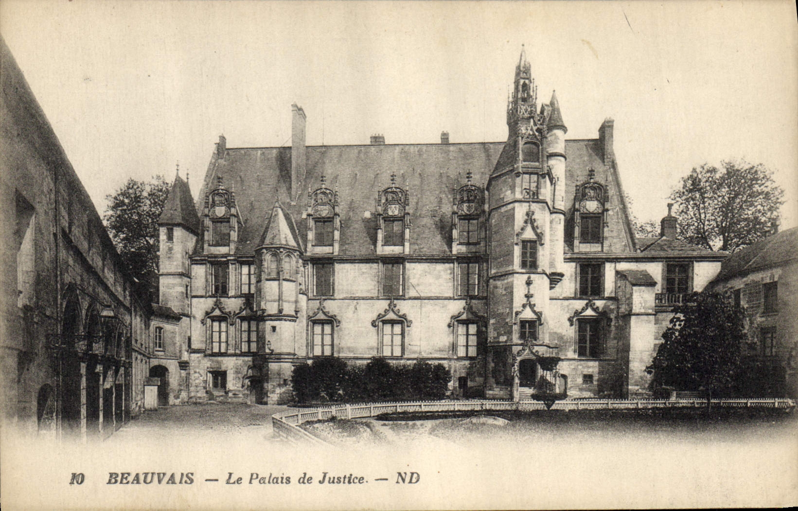 CPA Palais de Justice Beauvais
