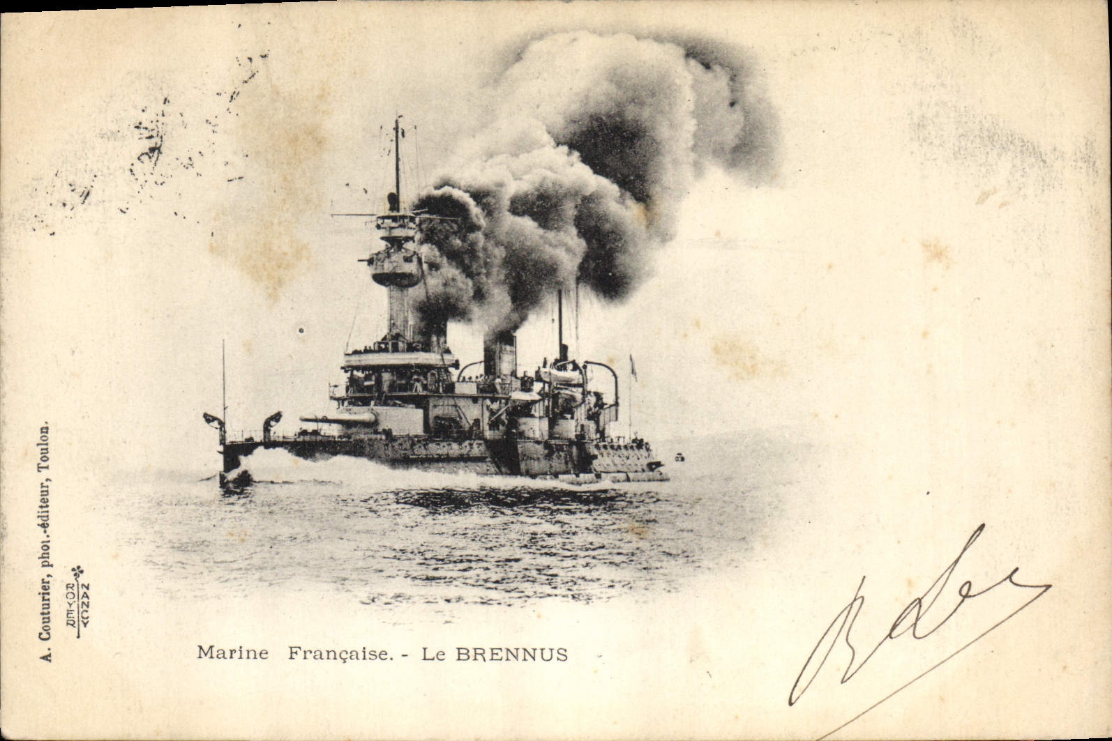 CPA Bateau de Guerre Le Brennus