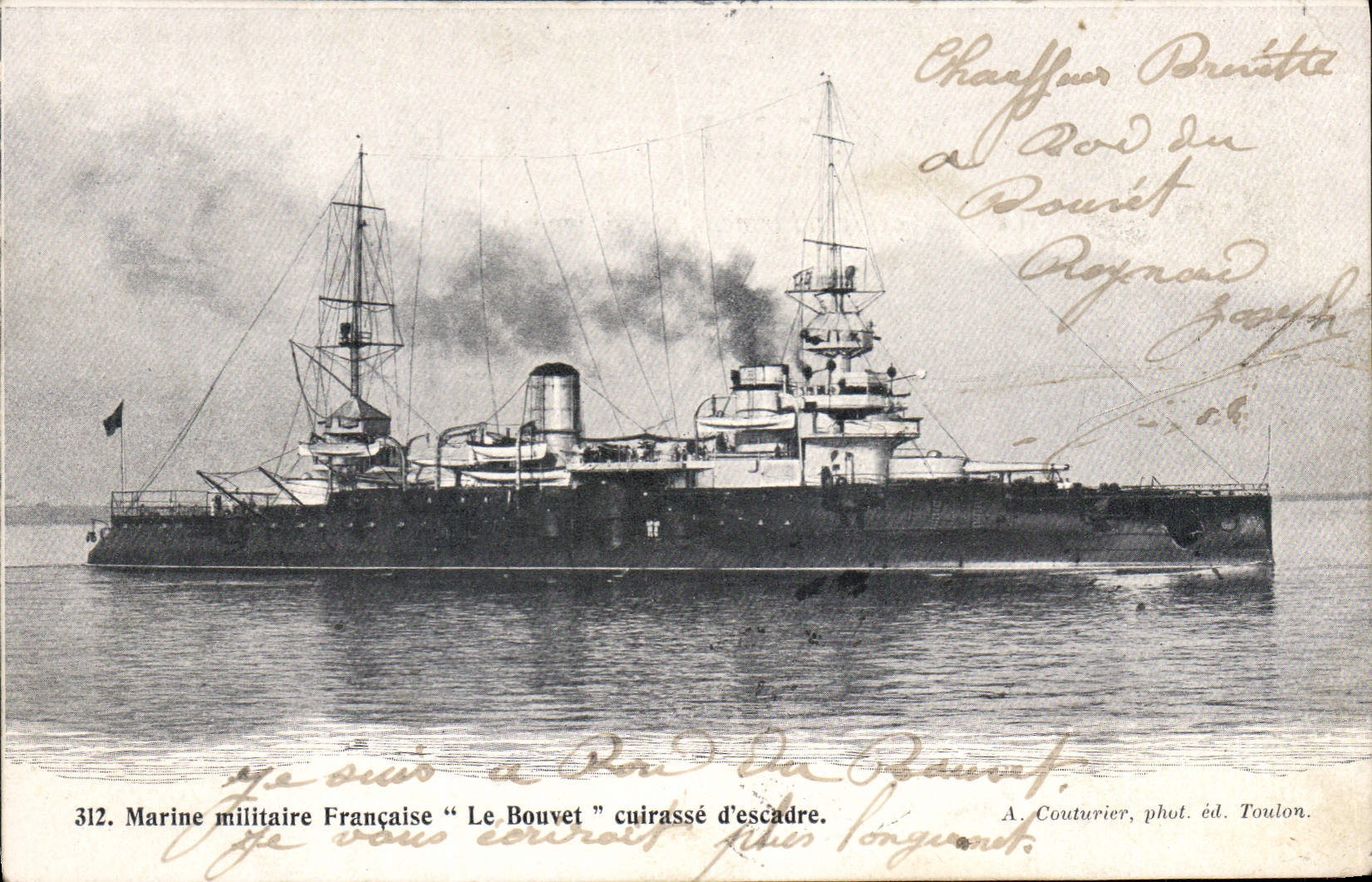 CPA Bateau de Guerre Le Bouvet Cuirasse d'escadre