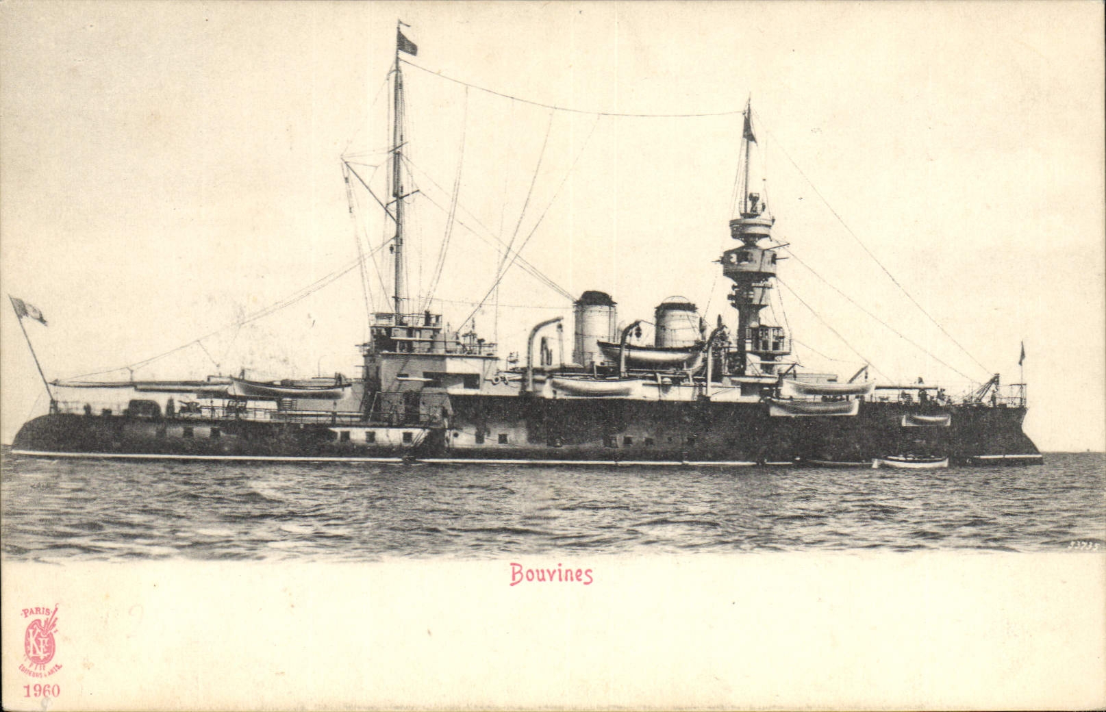 CPA Bateau de Guerre Bouvines