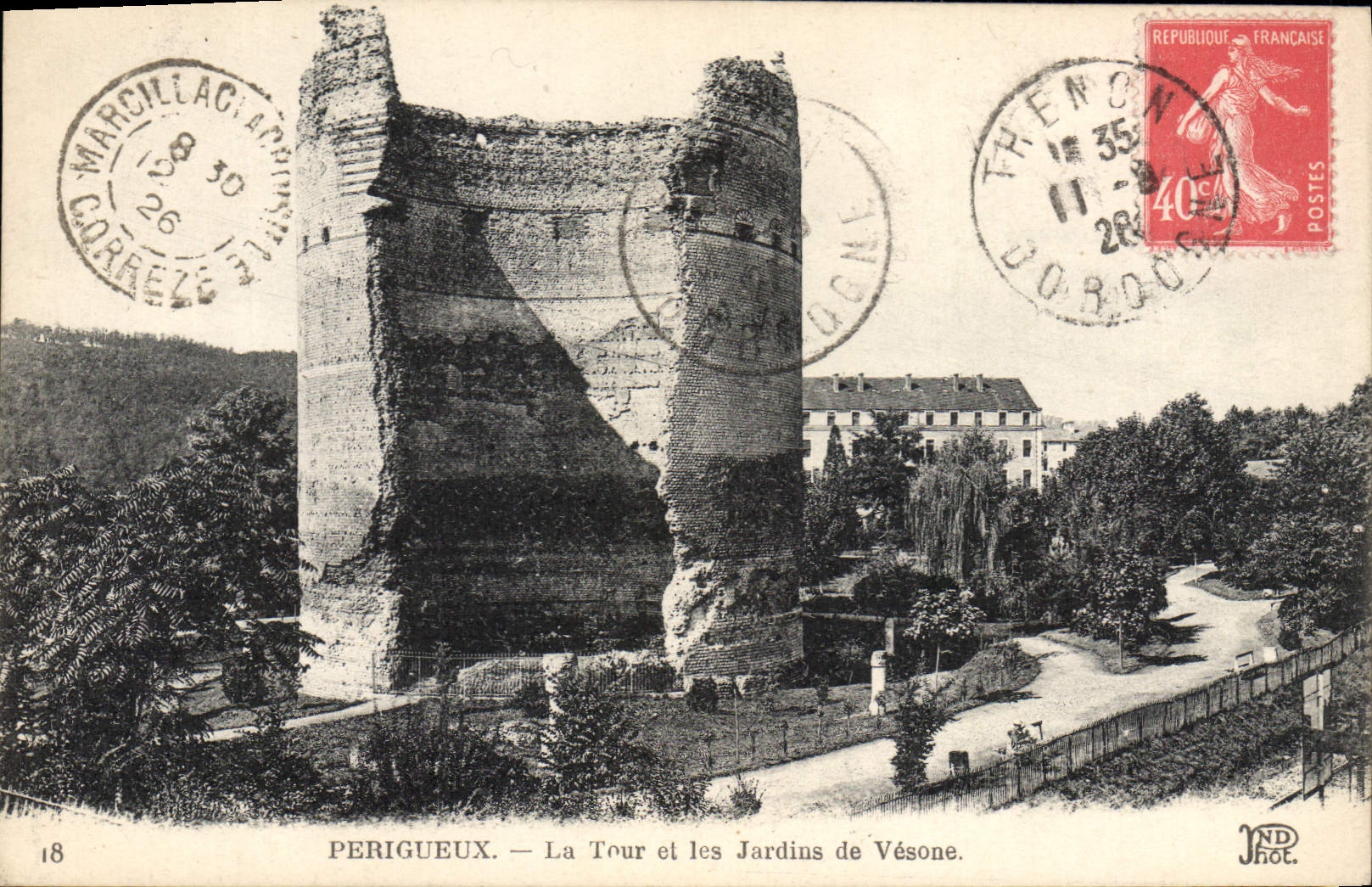 CPA Chateau Perigueux La tour et les jardins de Vesone