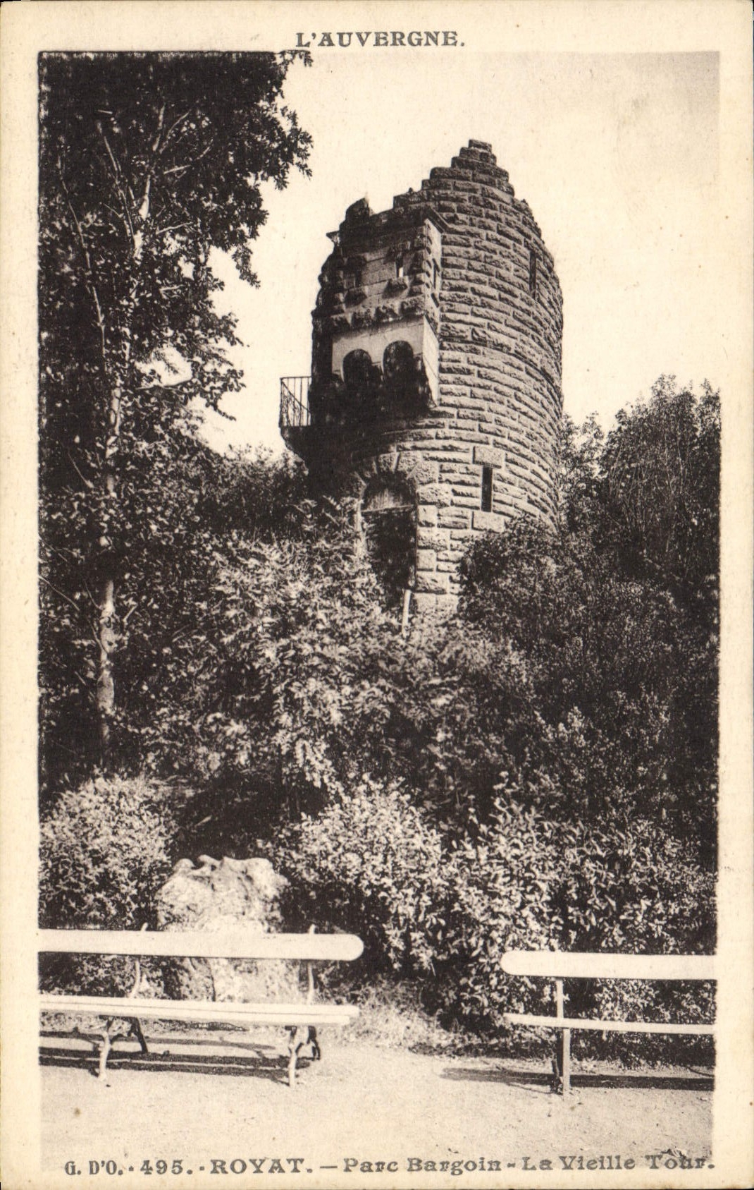 Vintage Postcard Castle Auvergne Royat Bargoin Park the old woman tower