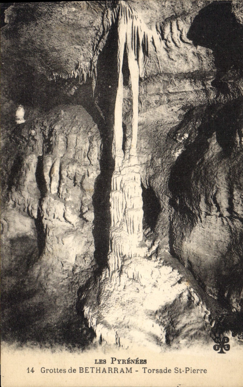 Vintage Postcard Grottes of Betharram Twists St Pierre