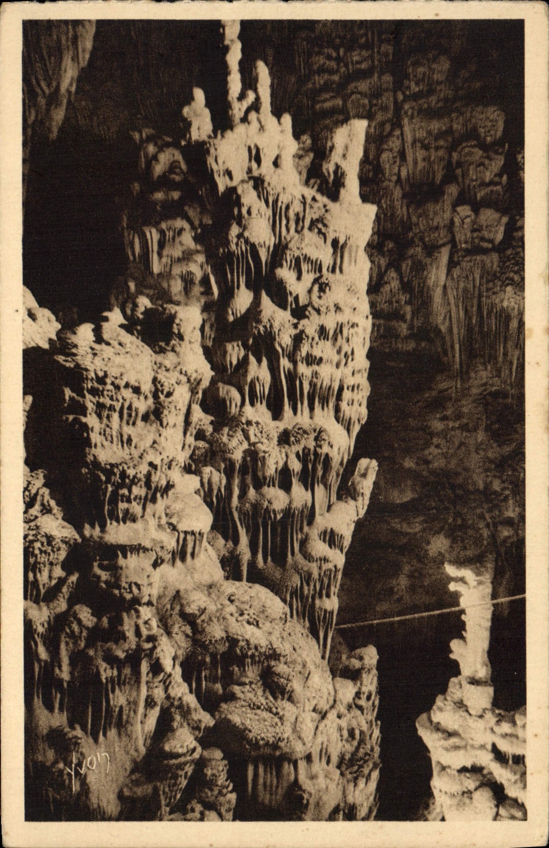 Vintage Postcard Grottes of the Young ladies the marvellous cave Salle of the Route cathedral of Montpellier has Ganges