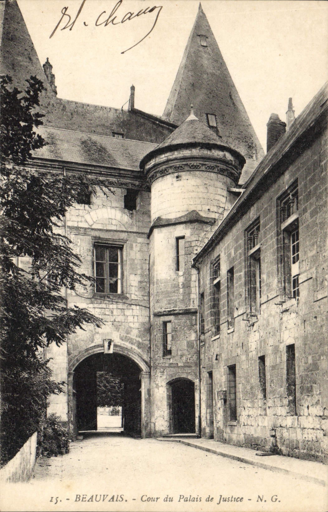 CPA Cour du Palais de Justice Beauvais