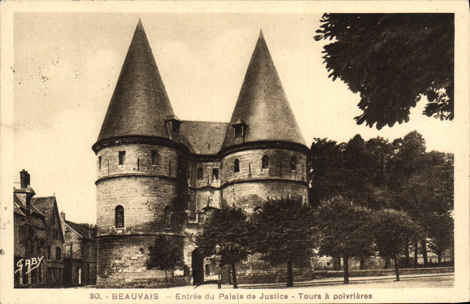 Vintage Postcard Law courts Beauvais Tours has pepper plantations