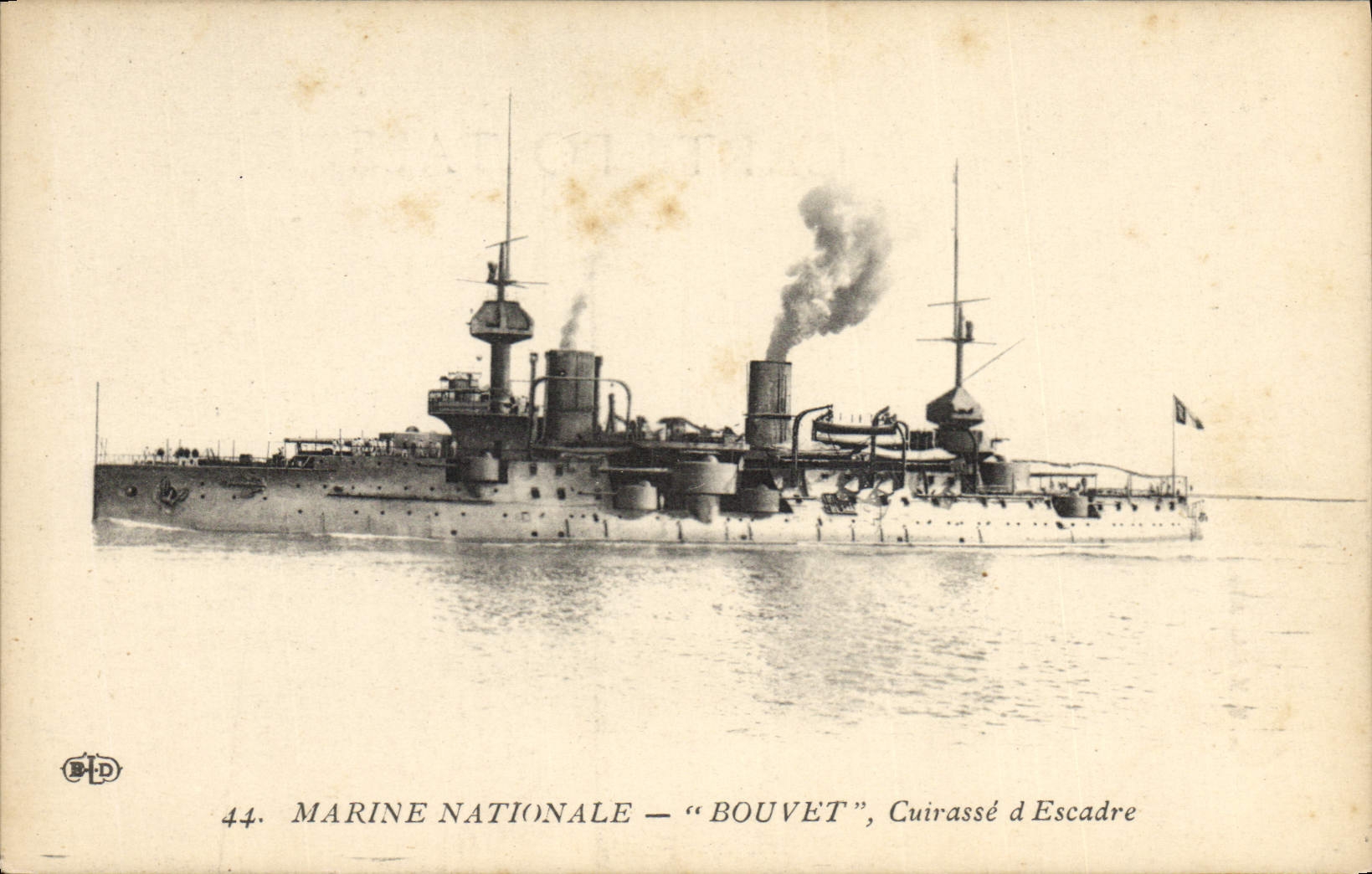CPA Bateau de Guerre Bouvet Cuirasse d'escadre
