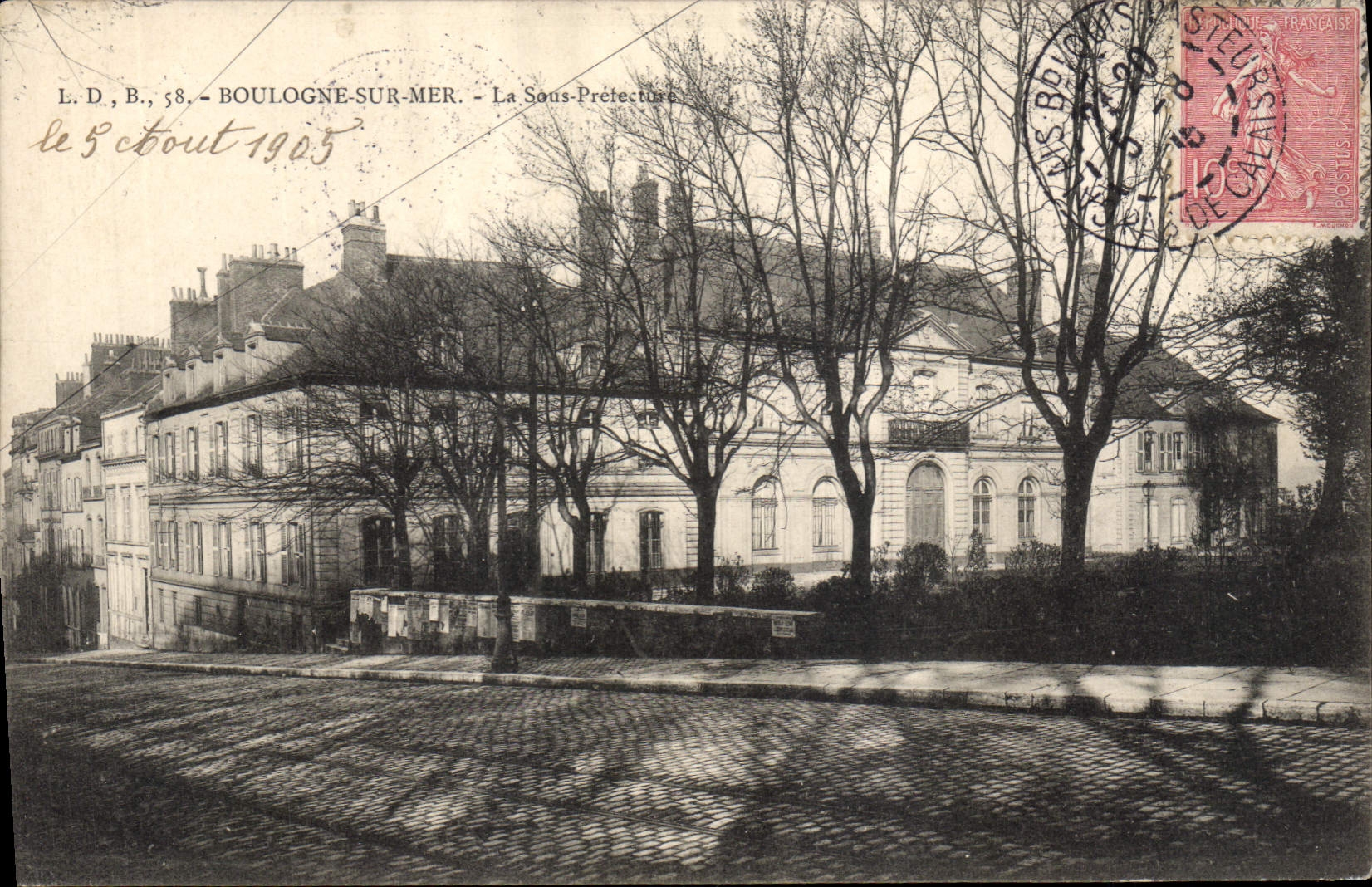 CPA Boulogne sur Mer lma sous Prefecture 