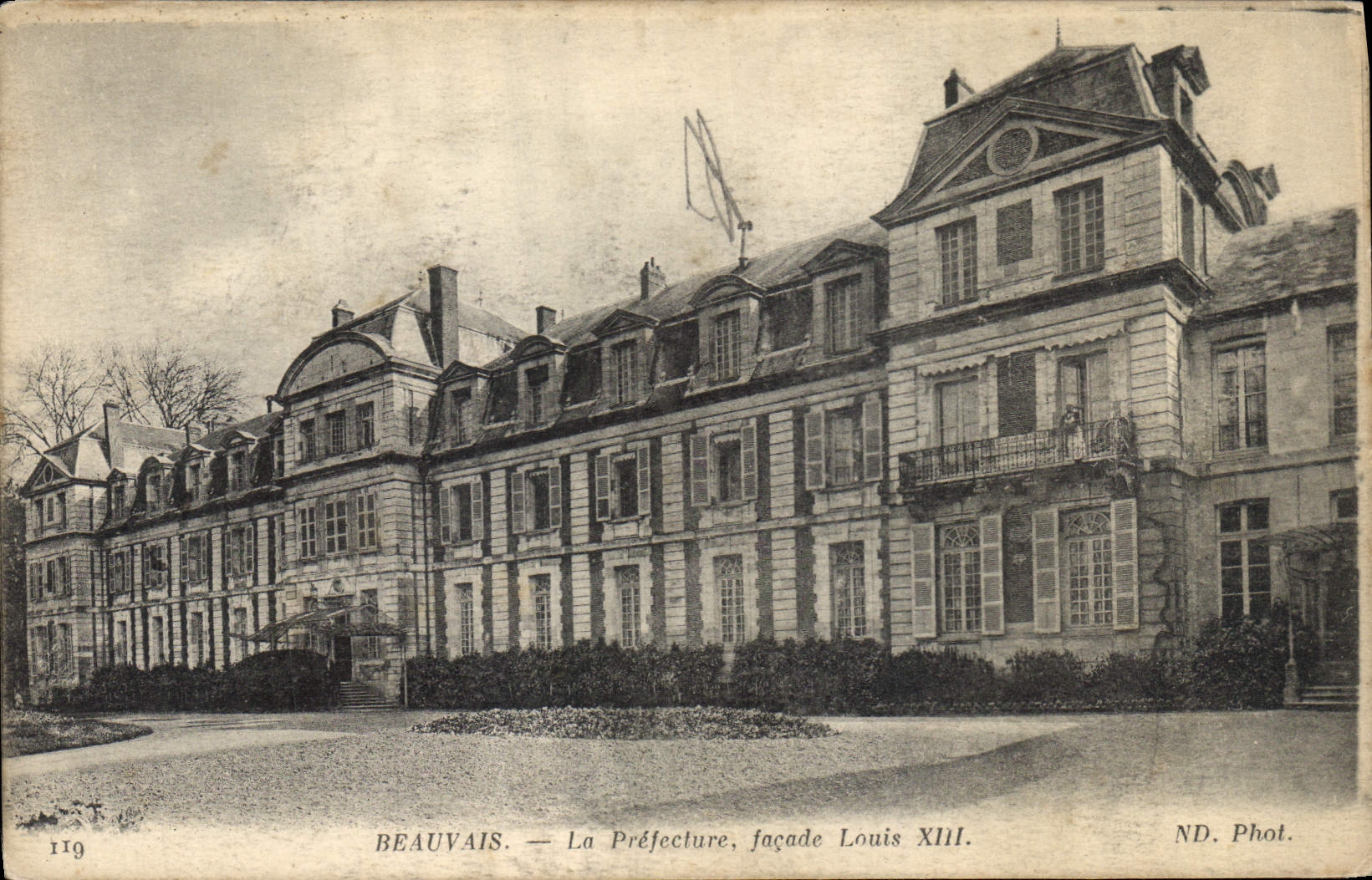 CPA Prefecture Facade Louis XIII Beauvais 