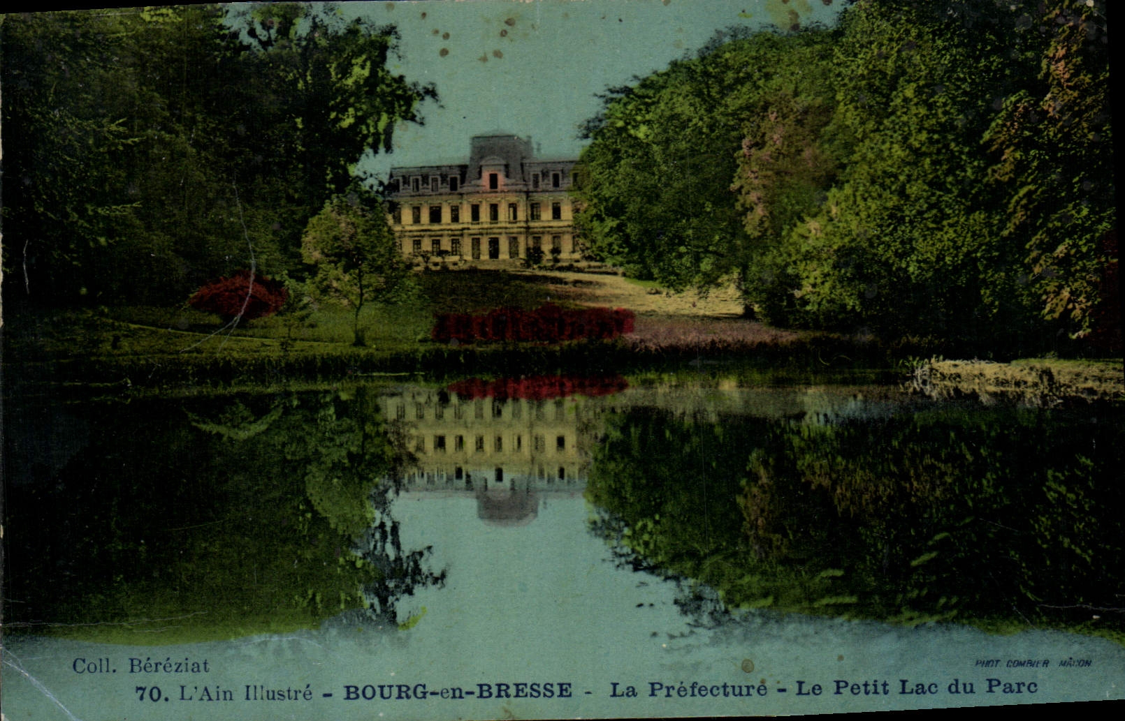 CPA Prefecture Le petit lac du phare Bourg en Bresse