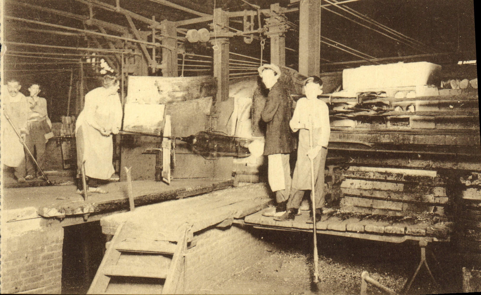 Vintage Postcard the Glassmaking Reheating of the cylinders SIGNAL