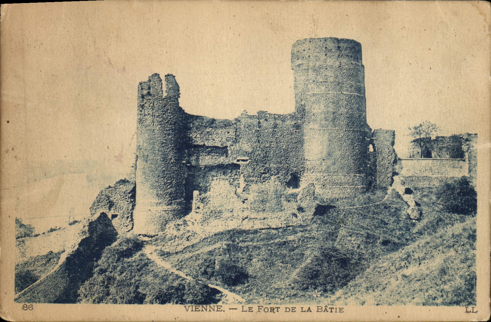 CPA Chateau Vienne Le Fort de la Batie