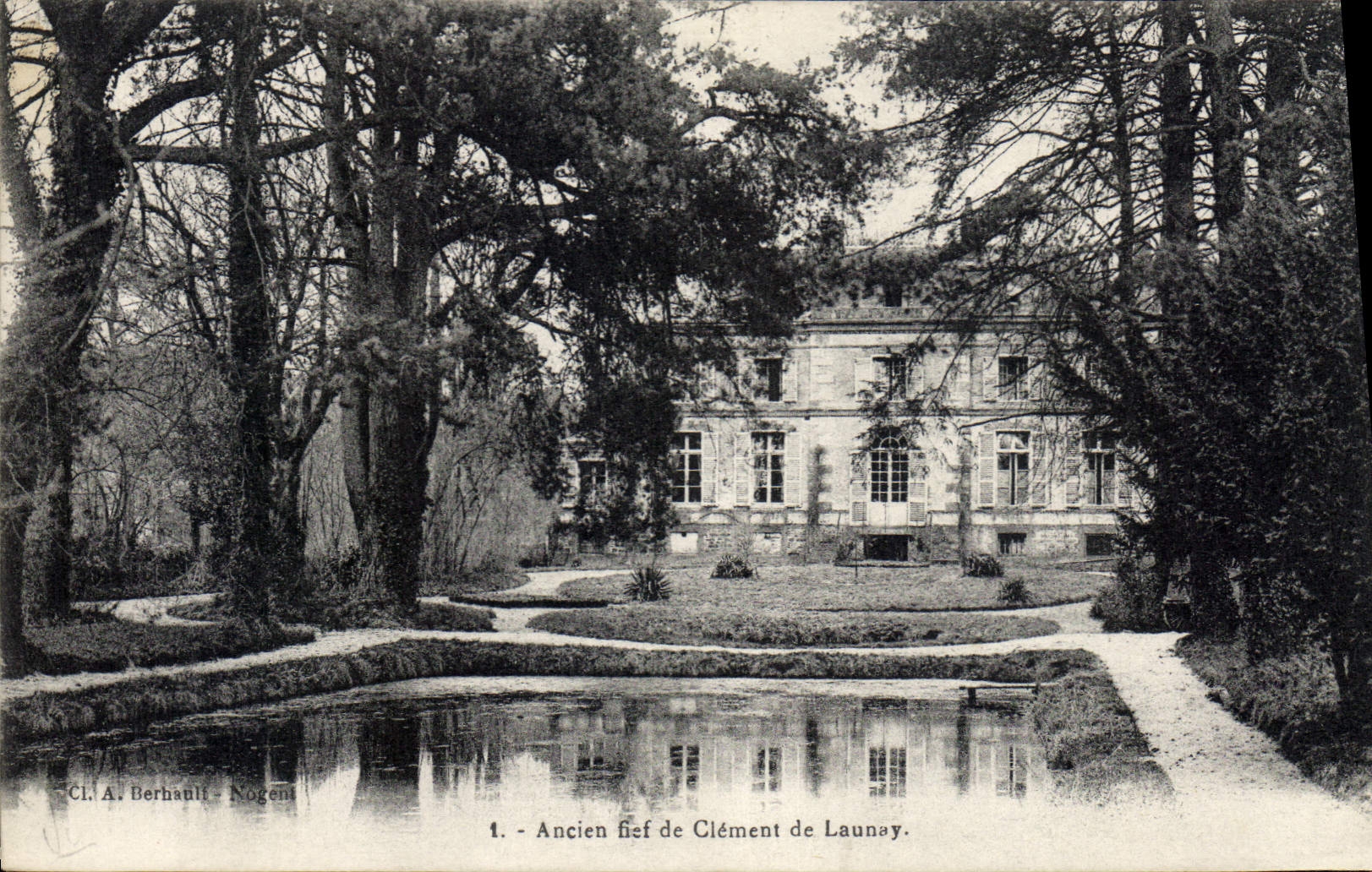 Vintage Postcard Castle Old stronghold of Clement de Launay
