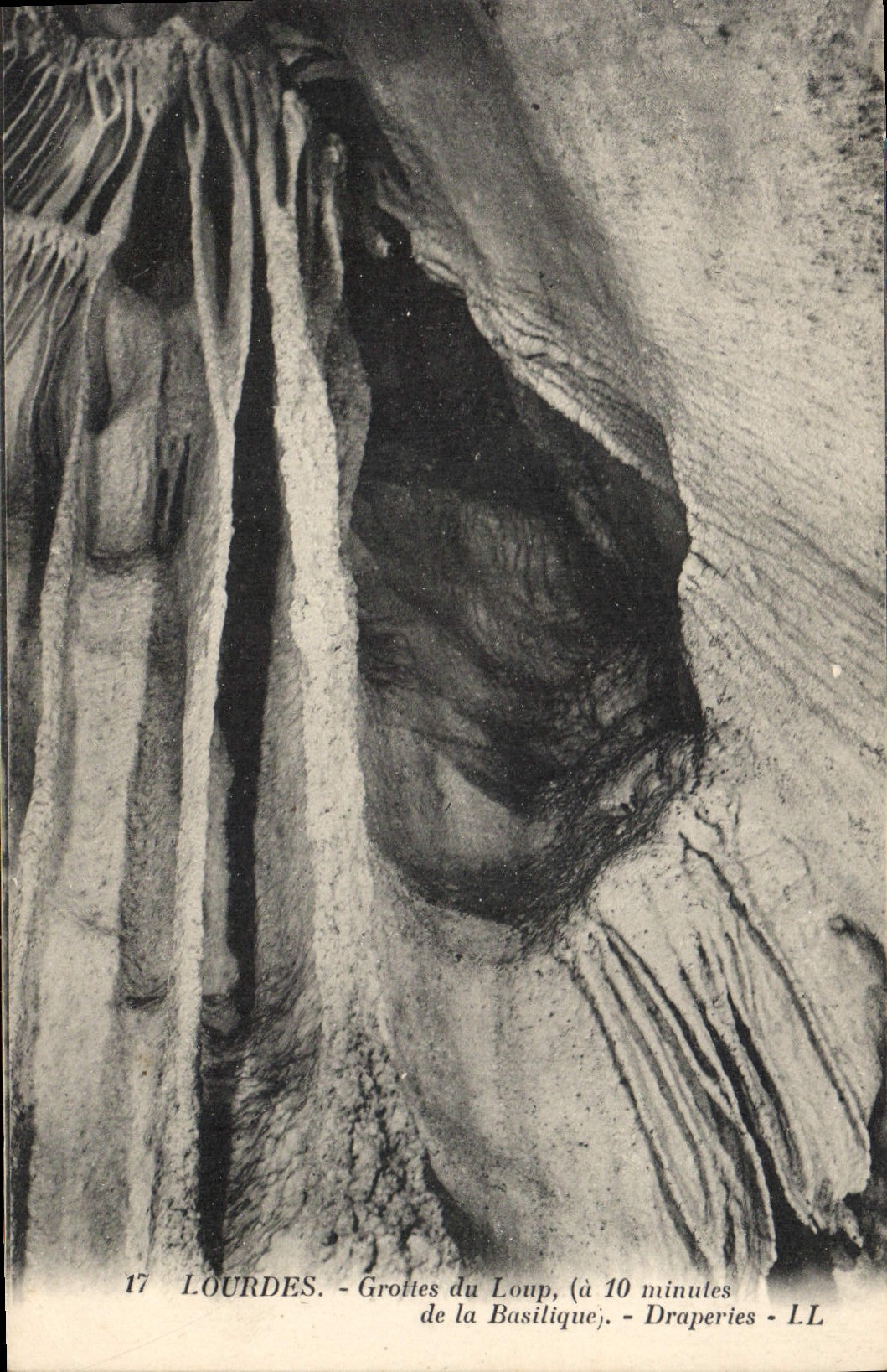 Vintage Postcard Heavy Caves Caves of the Wolf Draperies