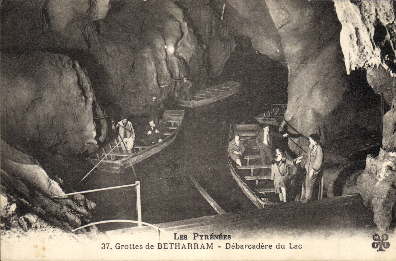 Vintage Postcard Caves of Betharram Unloading dock of the lake