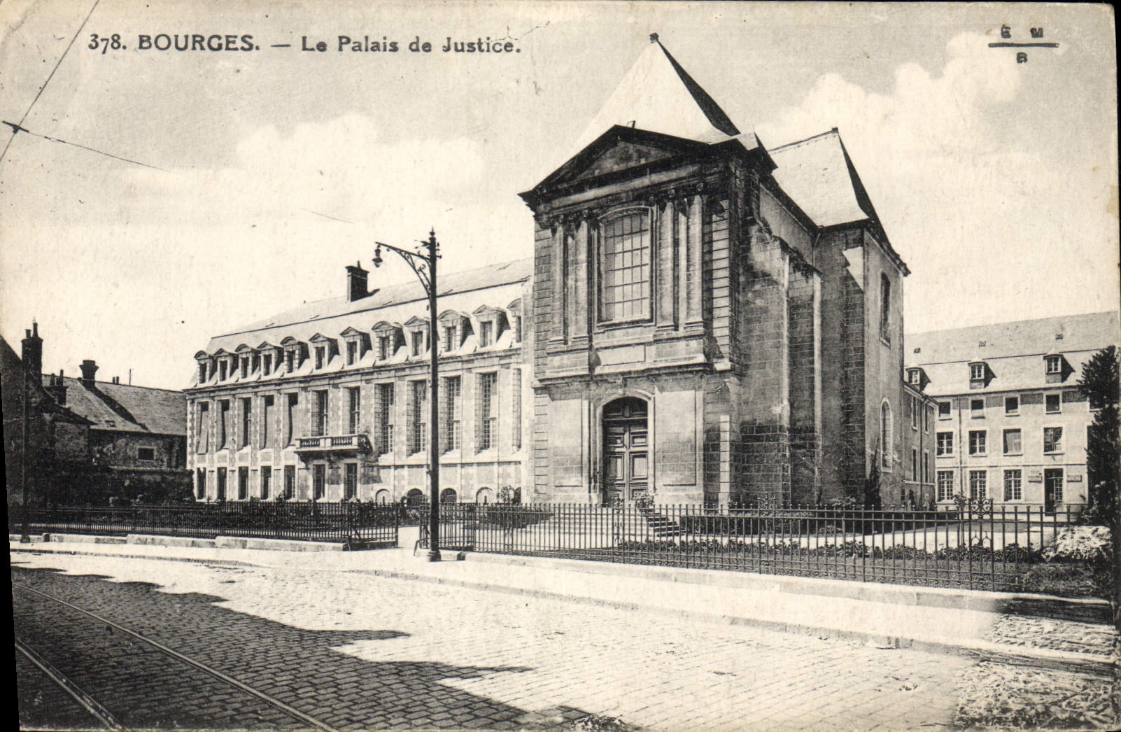 Vintage Postcard Upper-class Law courts