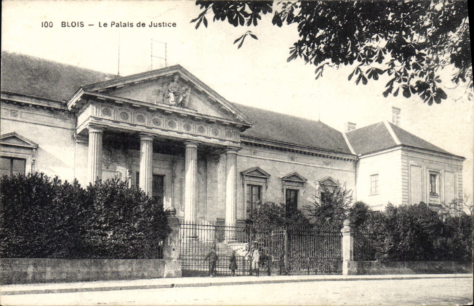 Vintage Postcard Law courts Blois