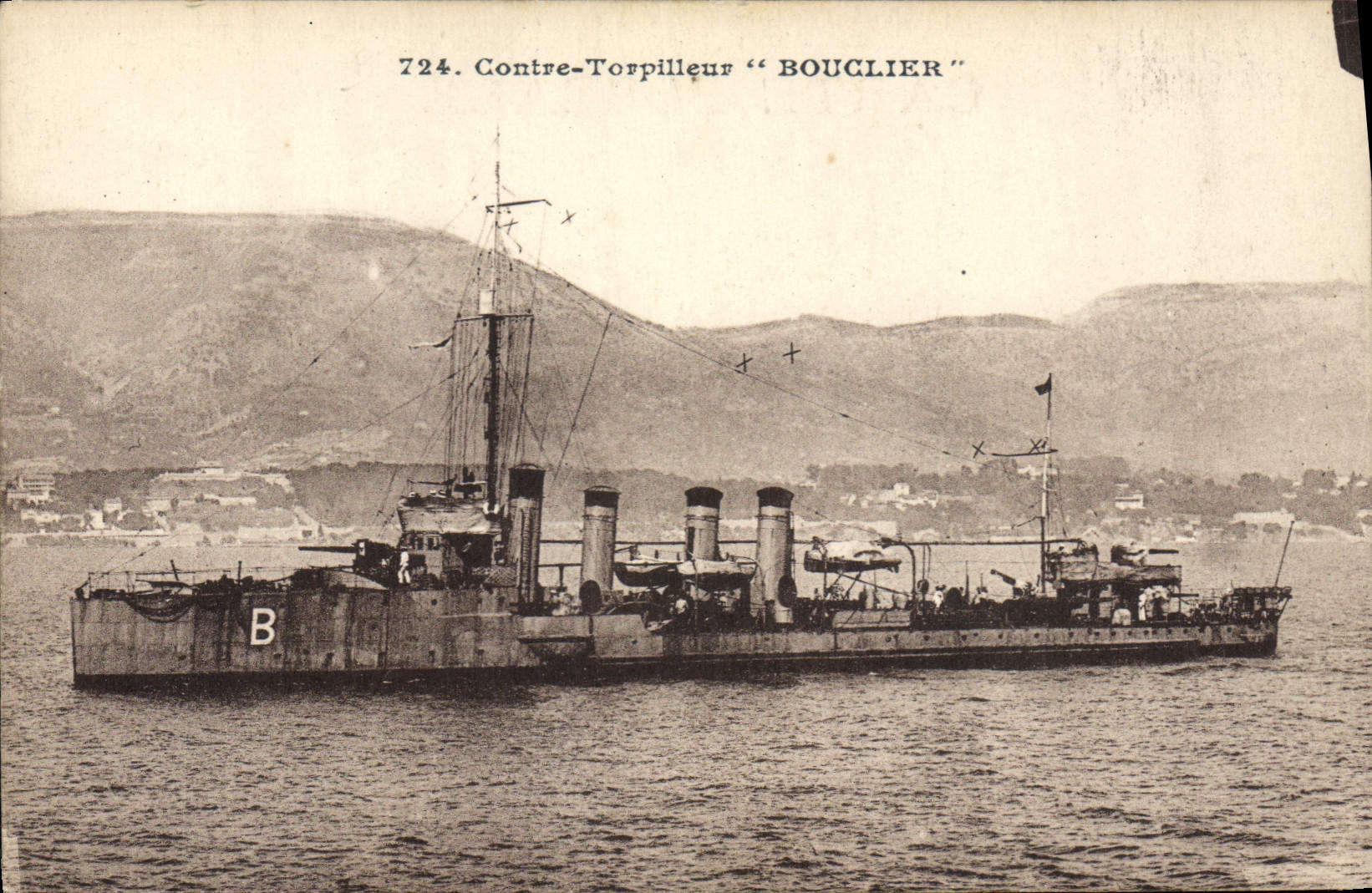 CPA Bateau de Guerre Contre torpilleur Bouclier