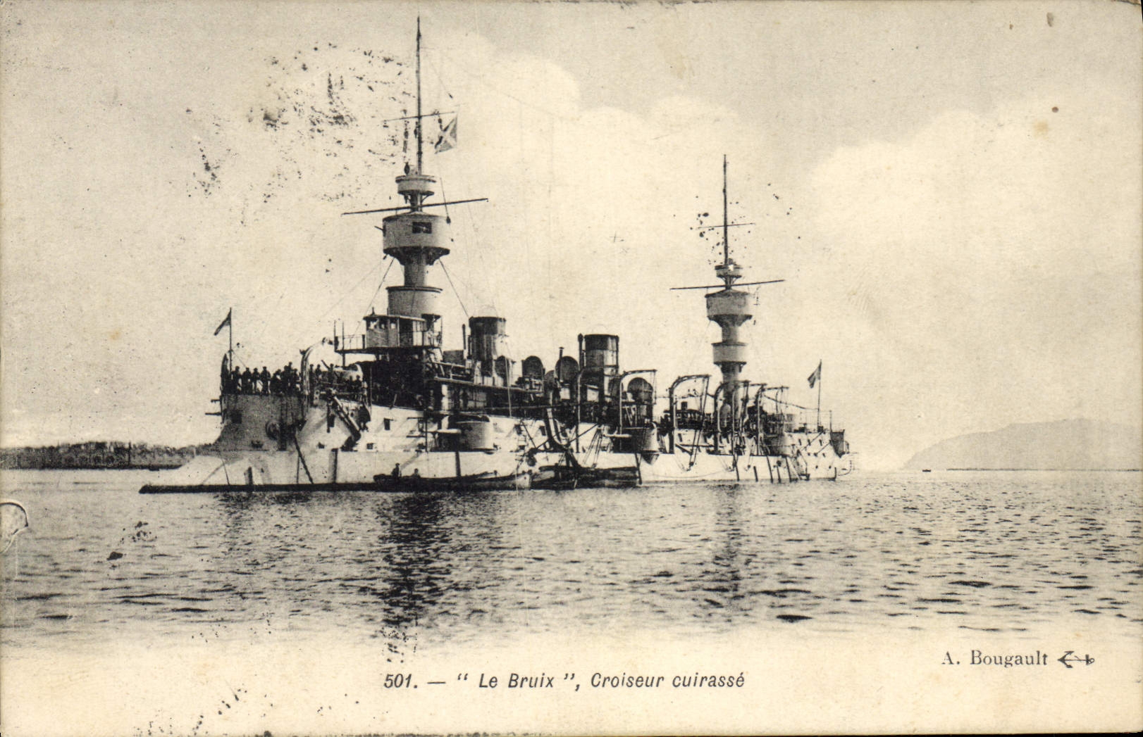 CPA Bateau de Guerre Le Bruix Croiseur Cuirasse