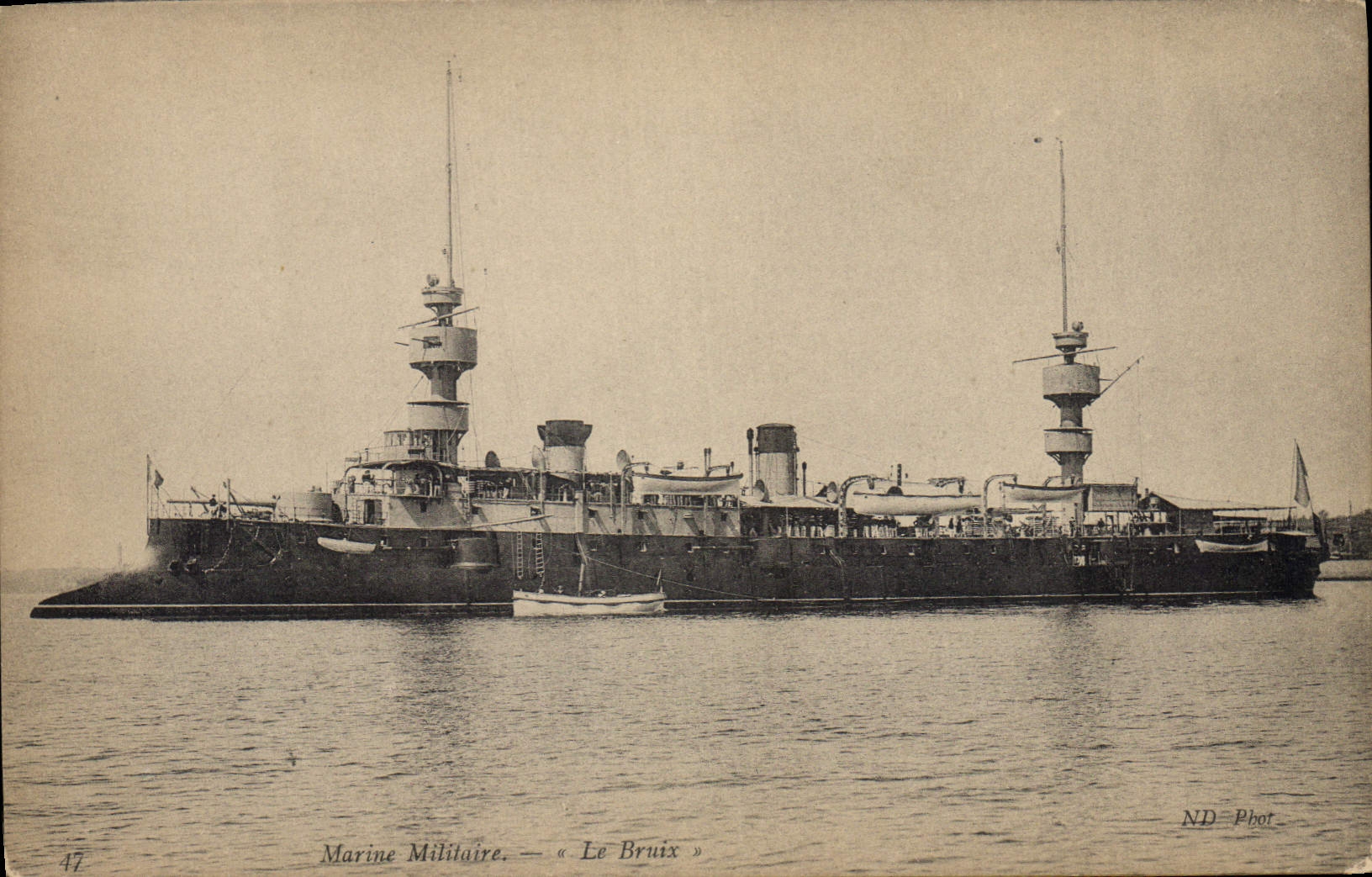 CPA Bateau de Guerre Le Bruix