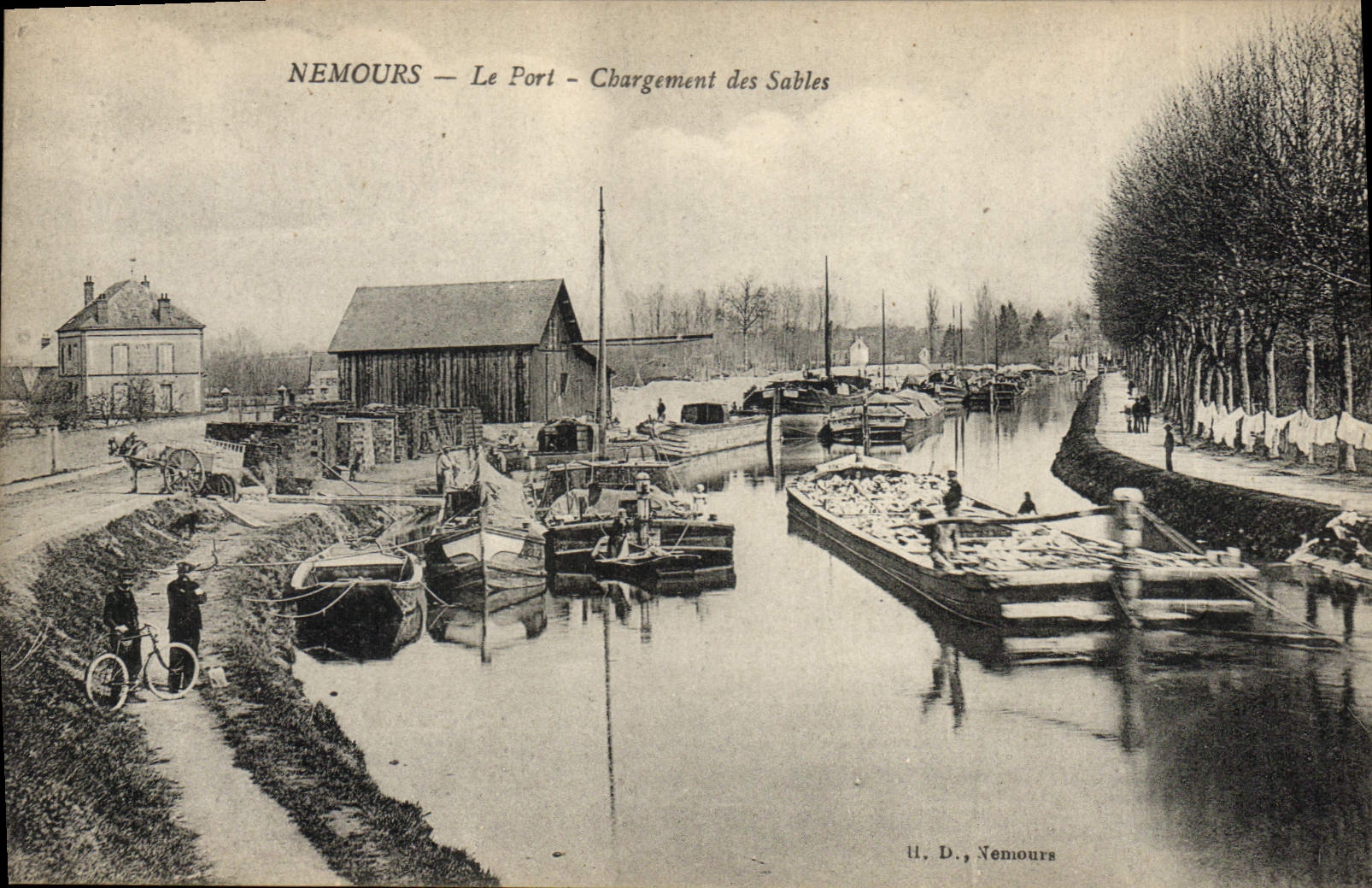 Vintage Postcard Nemours Salte quarries the port Loading of sands Barges Boats