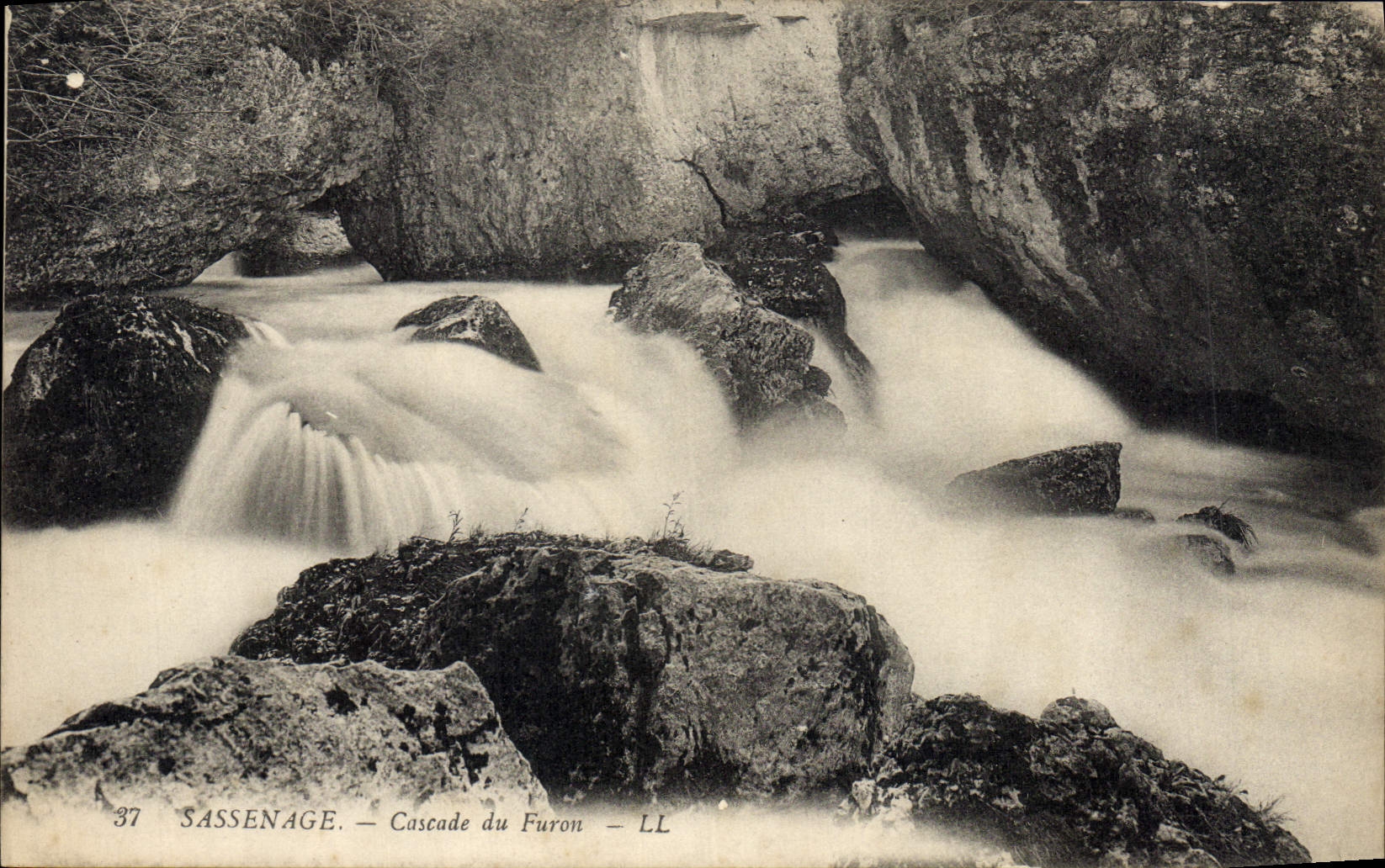 Vintage Postcard Grotte Sassenage Caves Cascades of Furon