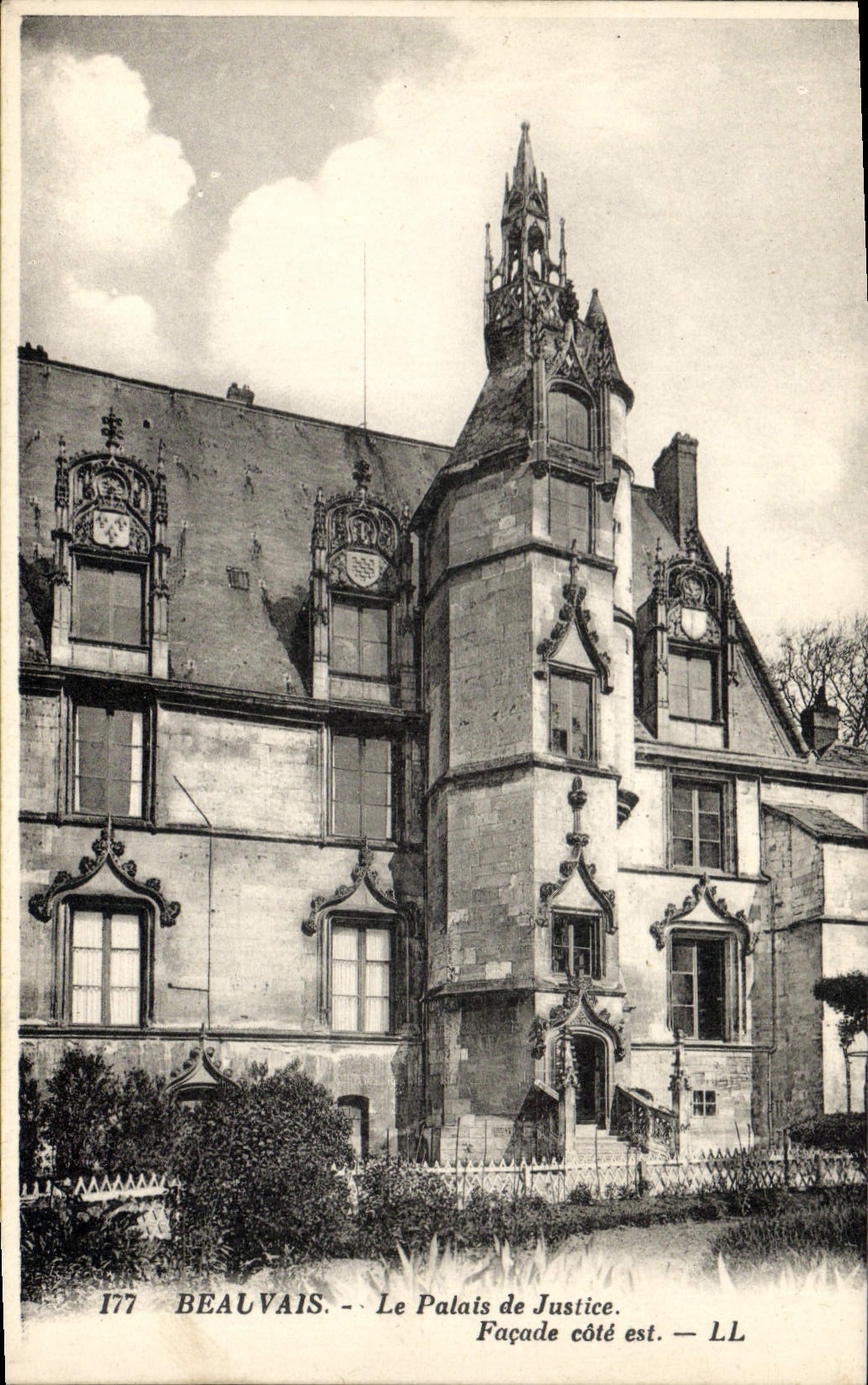 CPA Palais de justice Beauvais