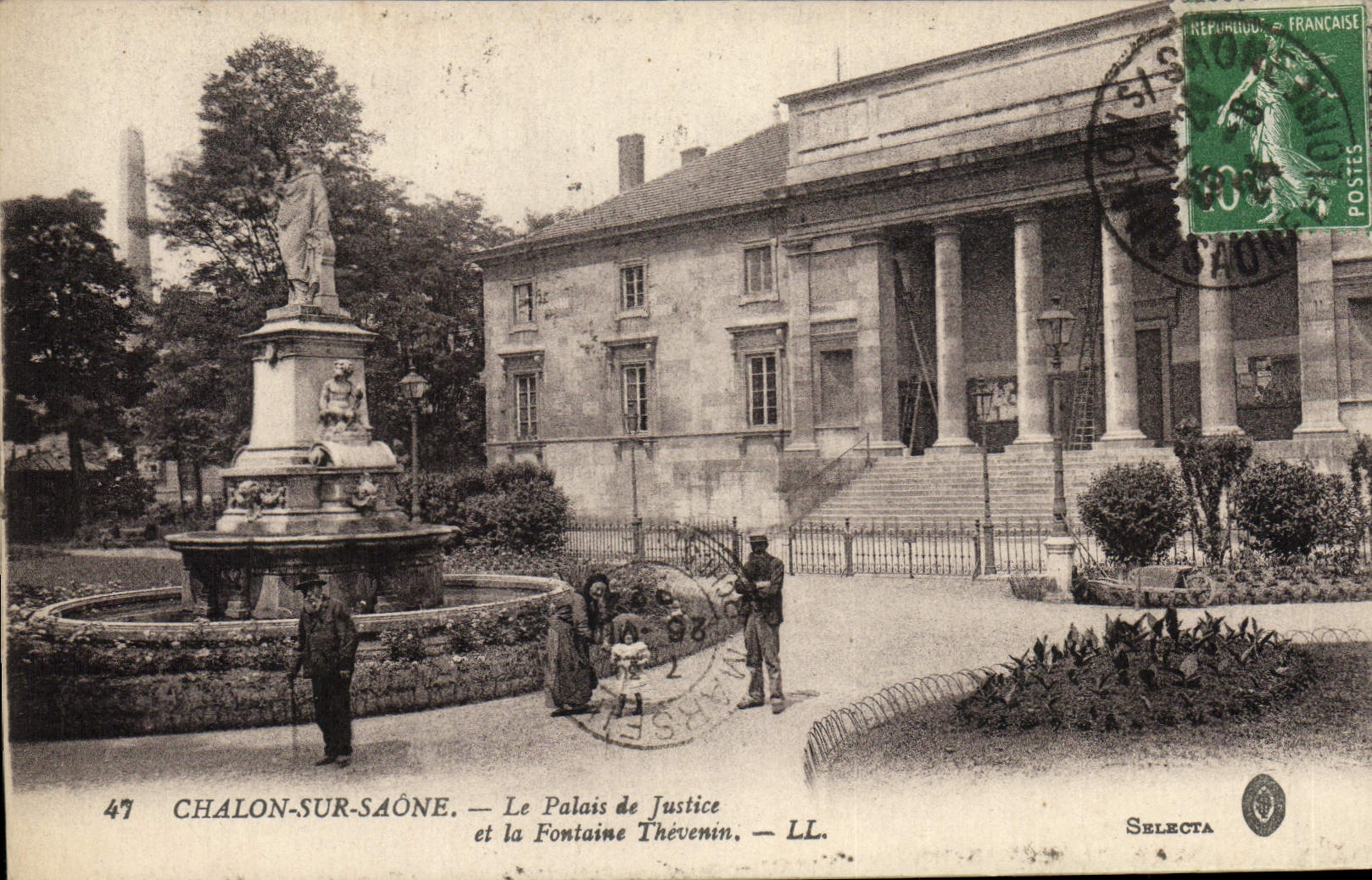 Vintage Postcard Law courts and the fountain Thevenin Trawl-net on the Saone