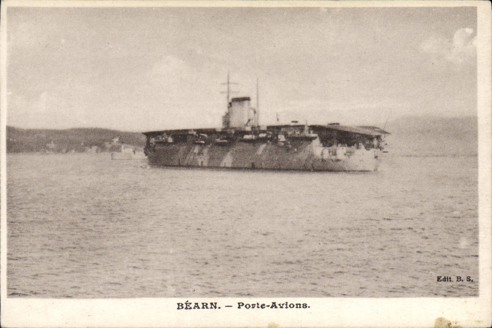 CPA Bateau de Guerre Bearn Porte Avions Aviation