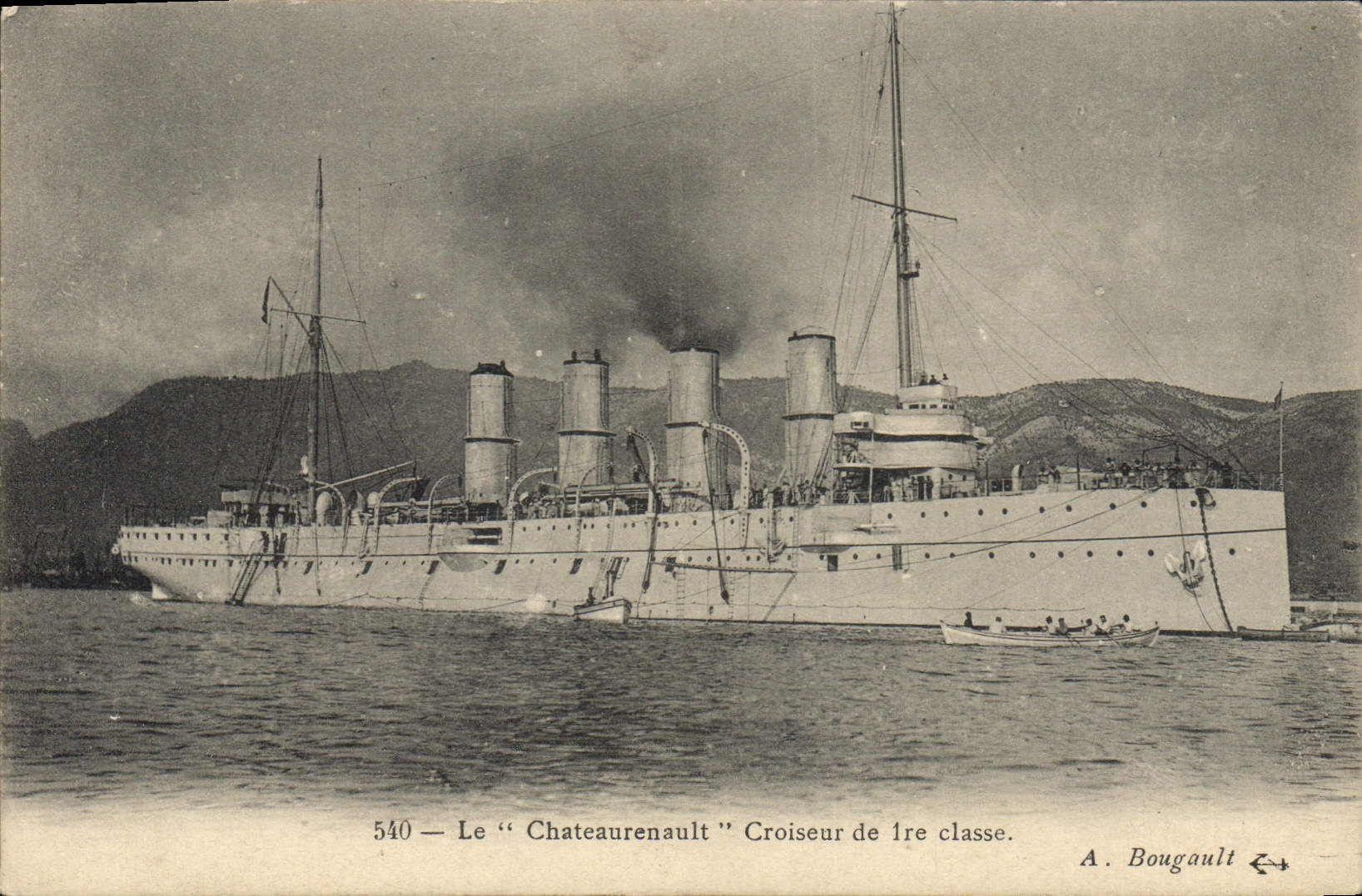 CPA Bateau de Guerre Le Chateaurenault Croiseur de 1ere classe
